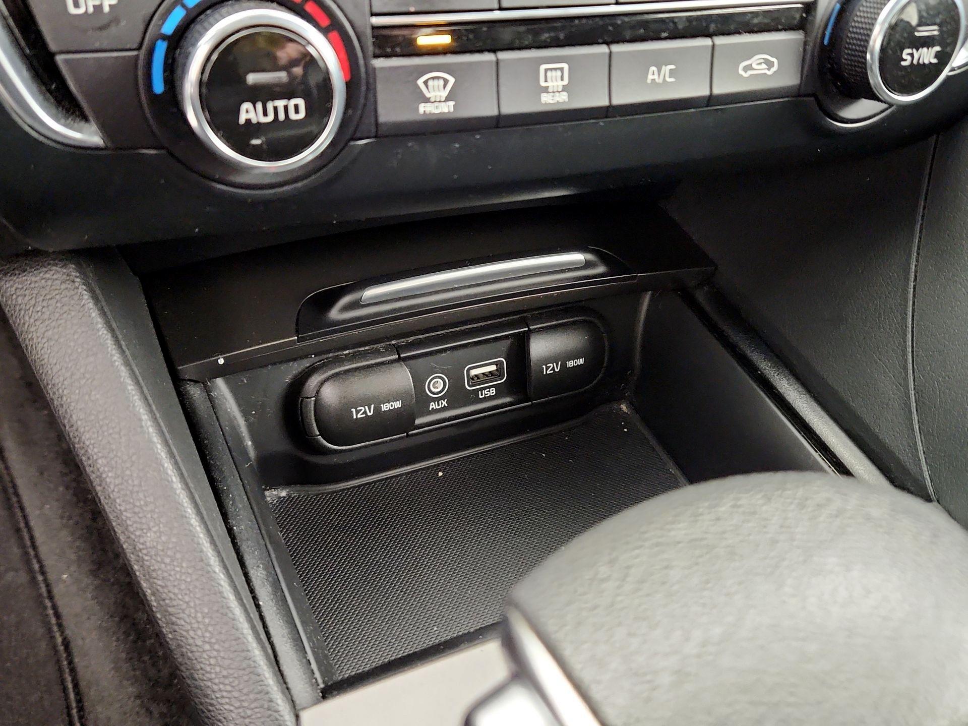 Thumbnail: 2019 Kia Optima - 18