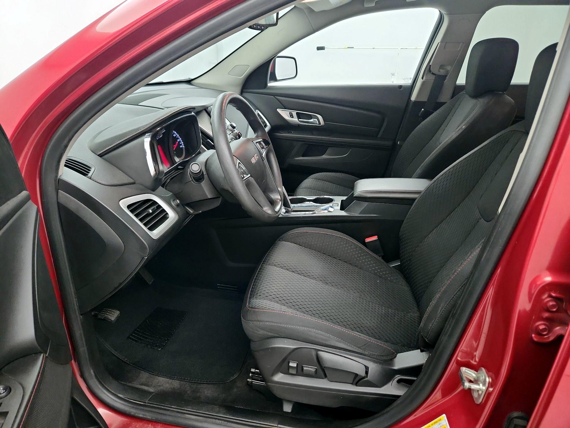 Thumbnail: 2015 GMC Terrain - 11