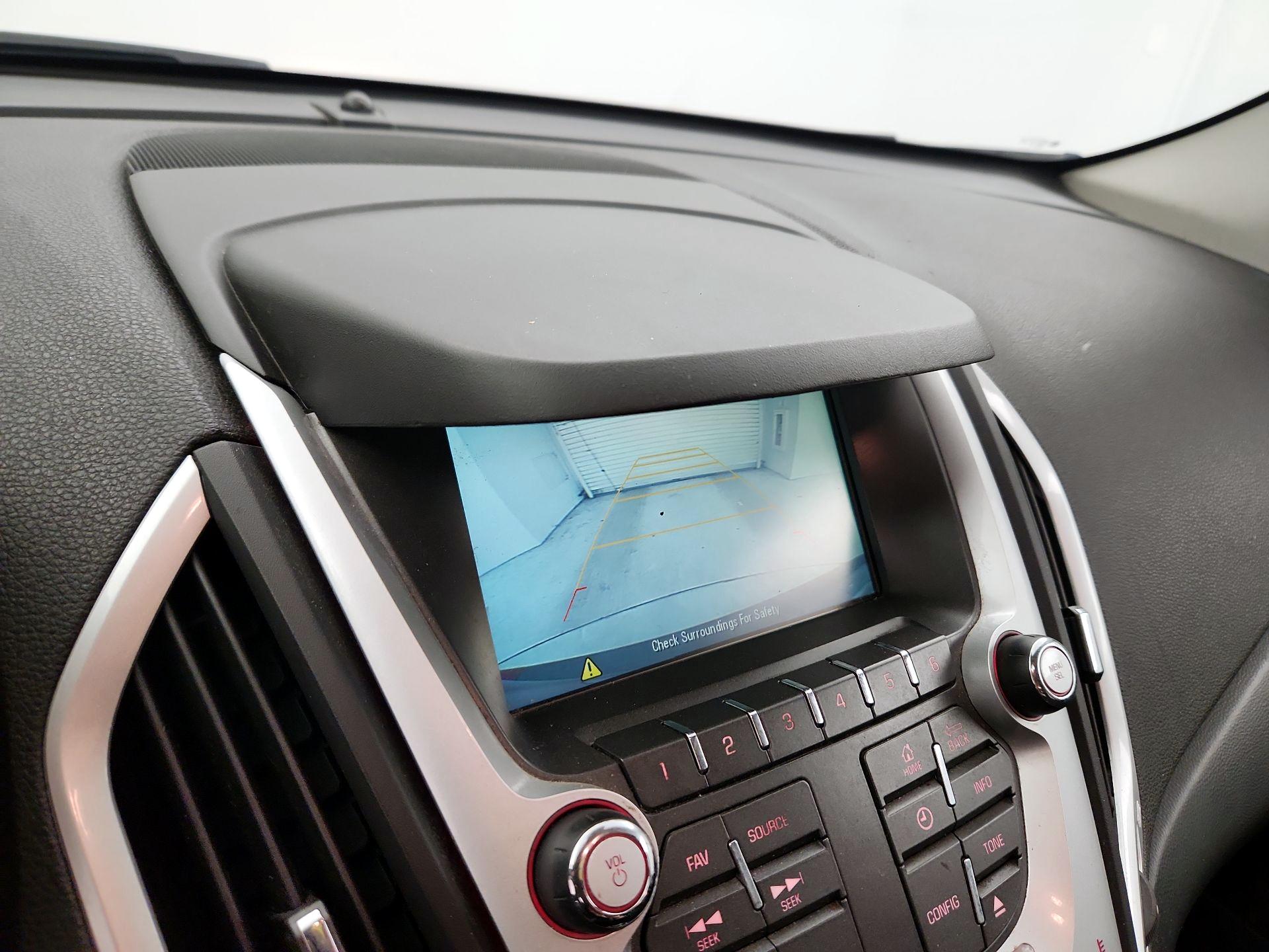 Thumbnail: 2015 GMC Terrain - 14