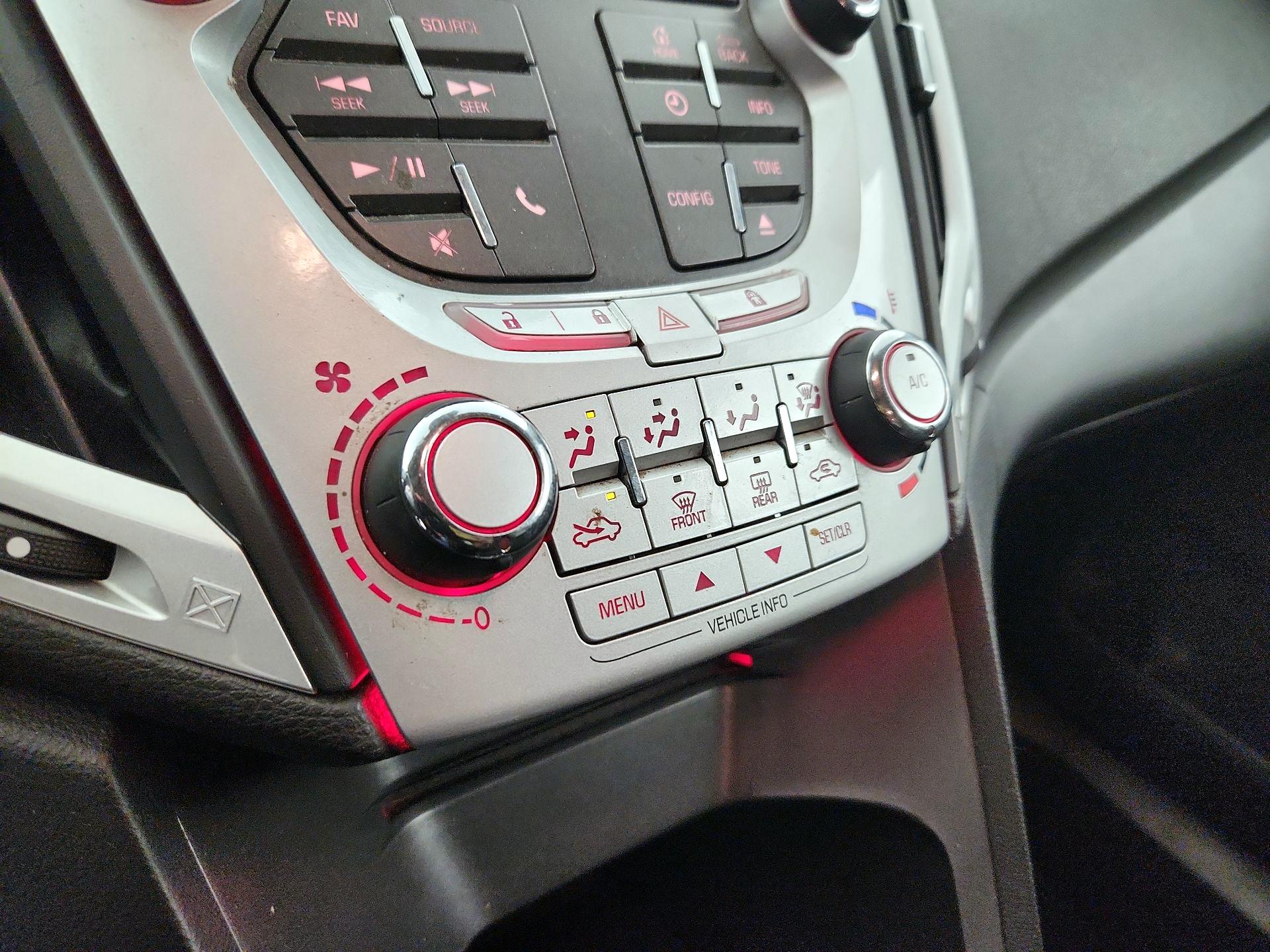 Thumbnail: 2015 GMC Terrain - 16