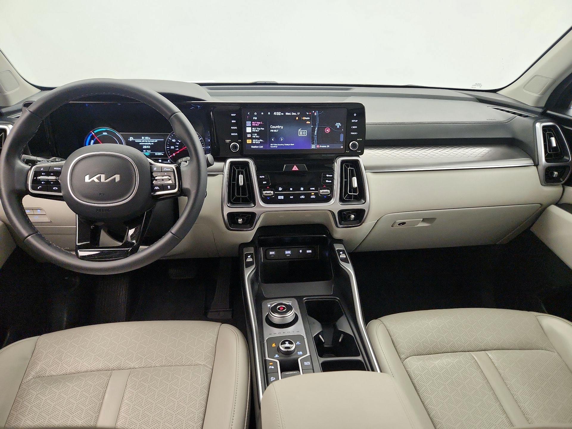 Thumbnail: 2023 Kia Sorento - 9