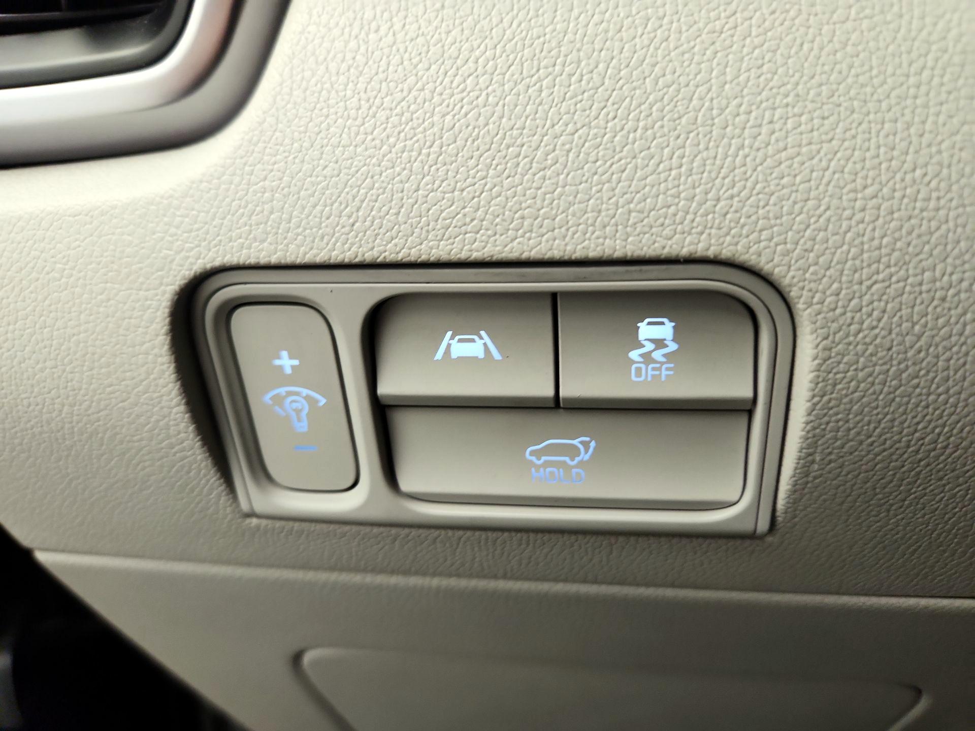 Thumbnail: 2023 Kia Sorento - 13