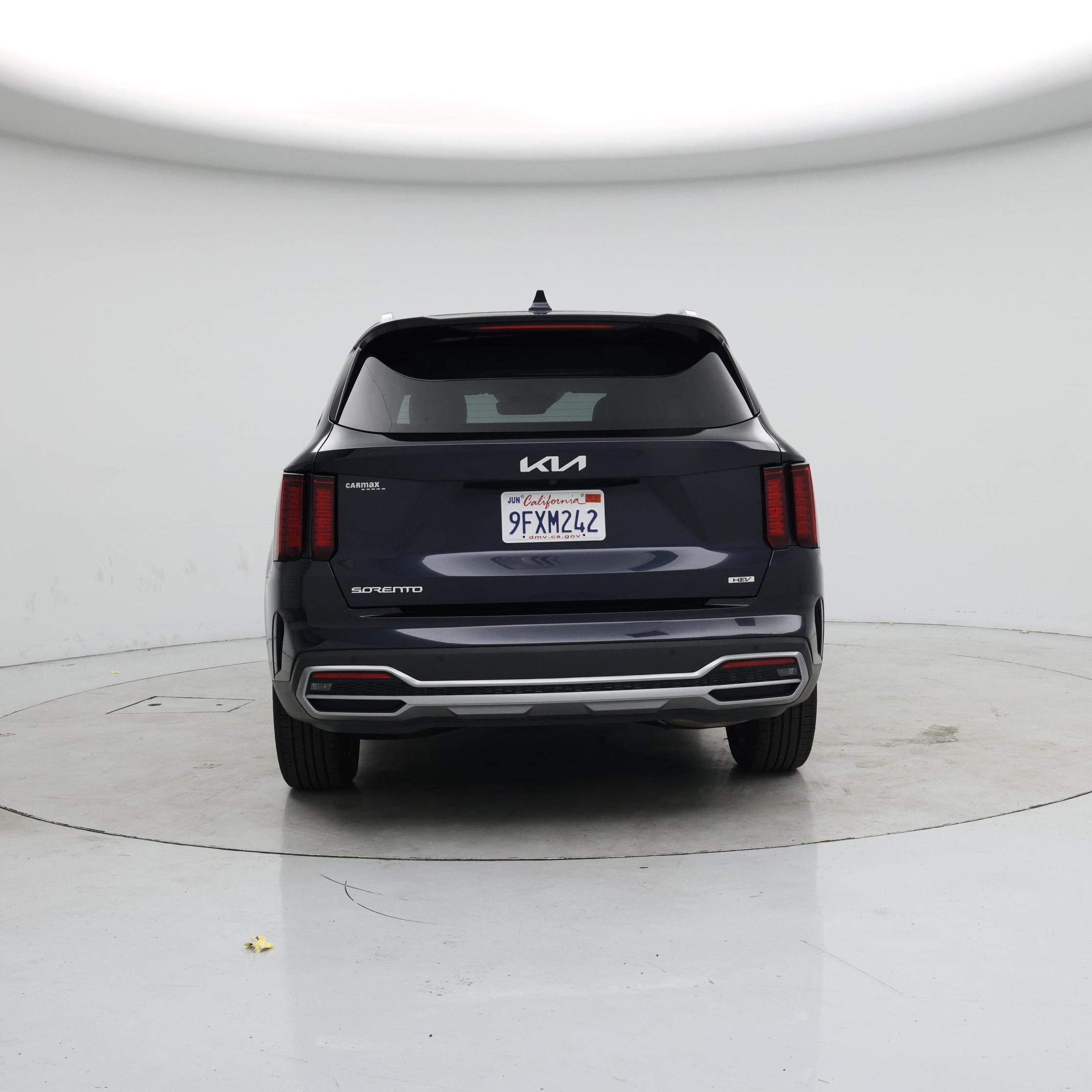 Thumbnail: 2023 Kia Sorento - 6