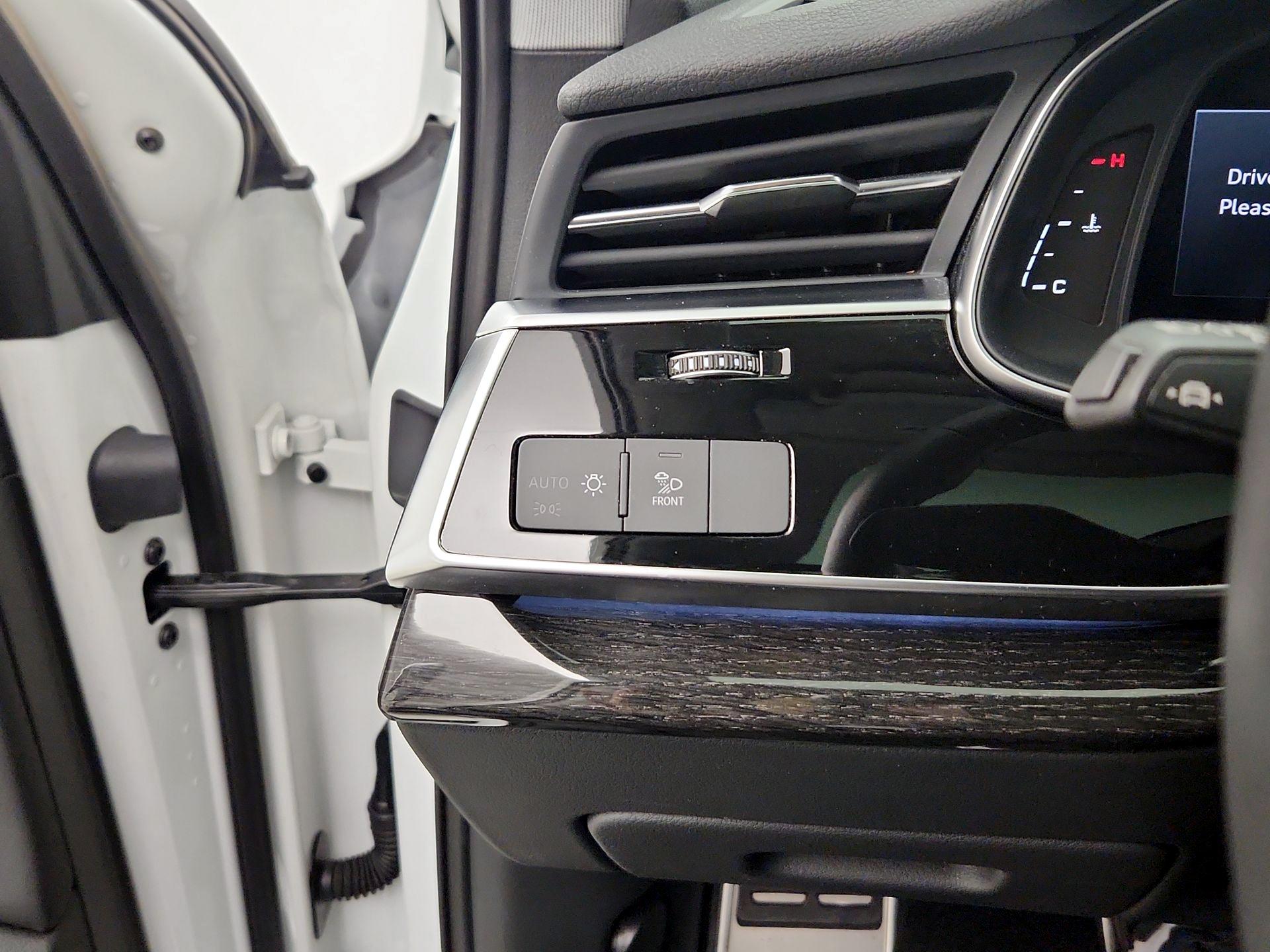 Thumbnail: 2022 Audi Q7 - 13