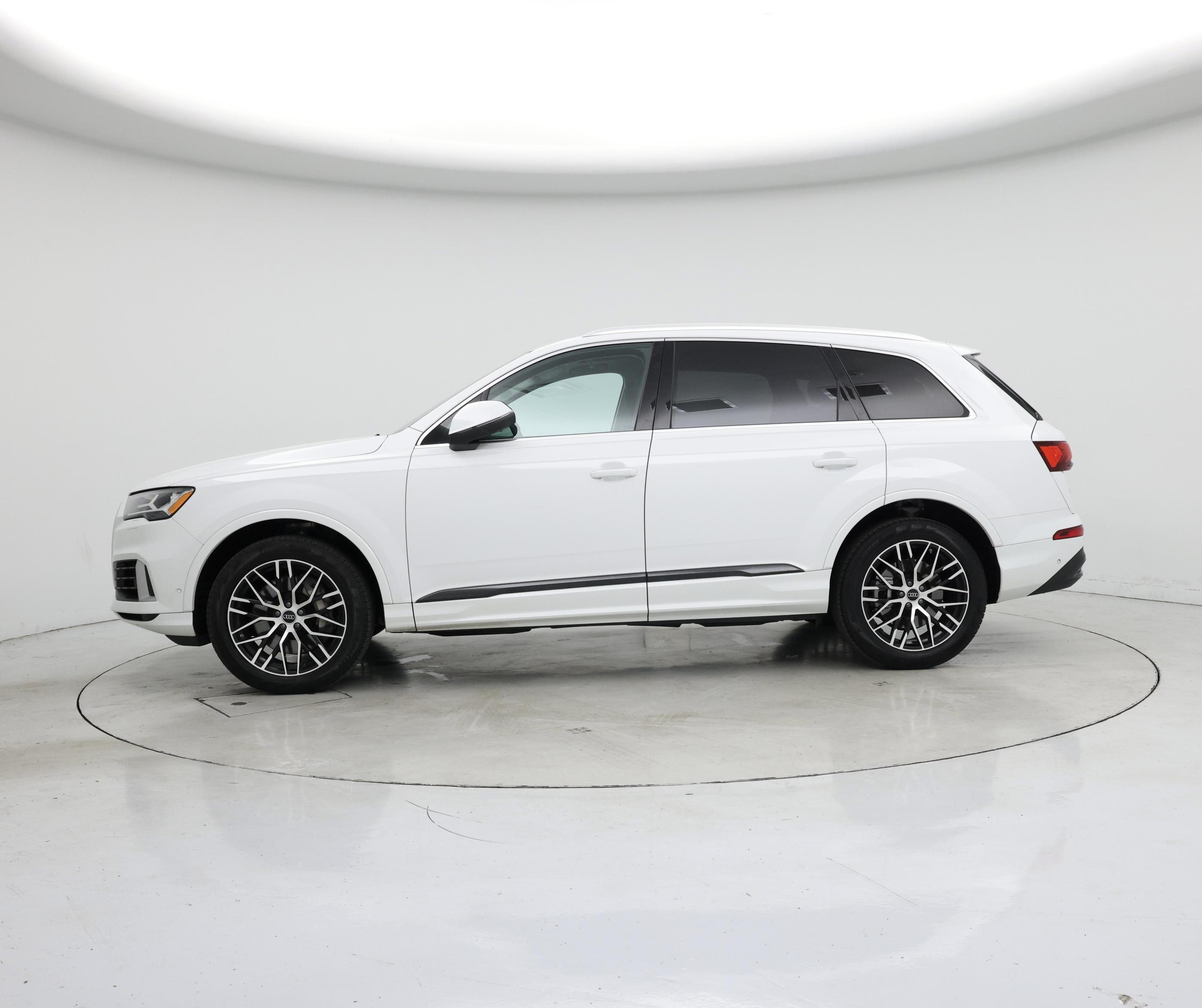 Thumbnail: 2022 Audi Q7 - 3