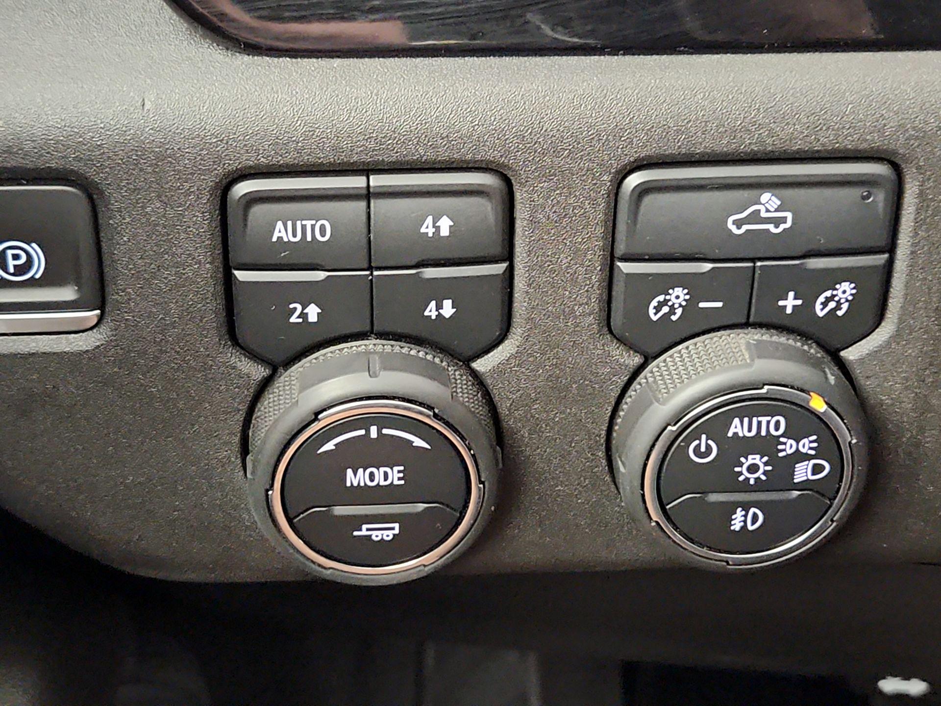 Thumbnail: 2022 Chevrolet Silverado 1500 - 13