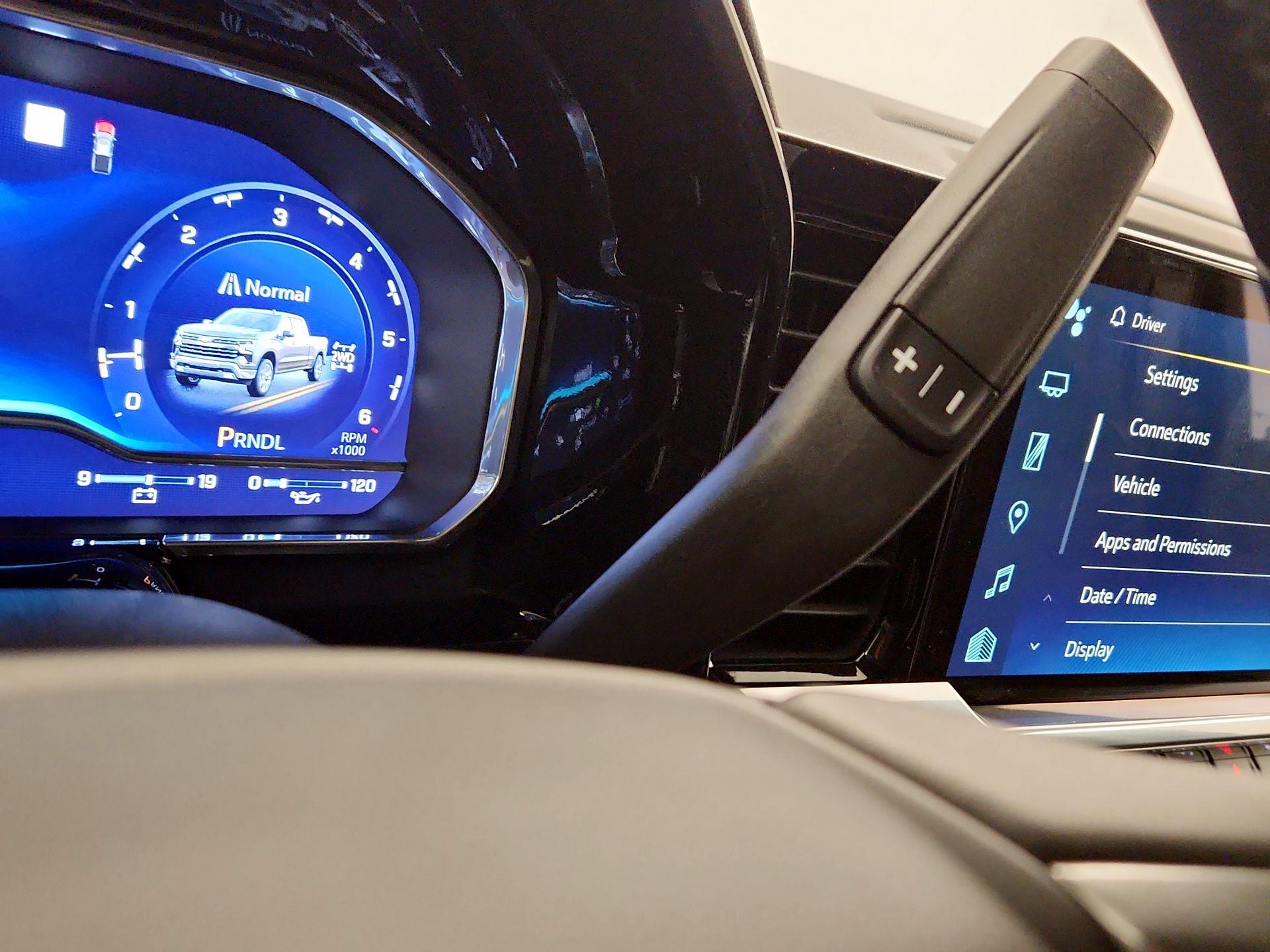 Thumbnail: 2022 Chevrolet Silverado 1500 - 17