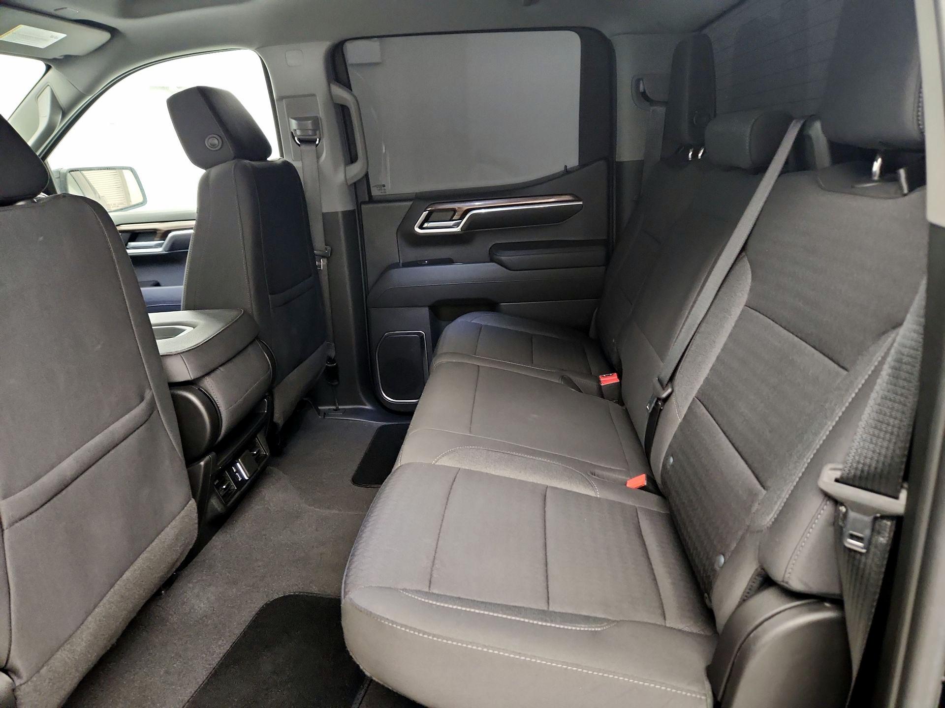 Thumbnail: 2022 Chevrolet Silverado 1500 - 19