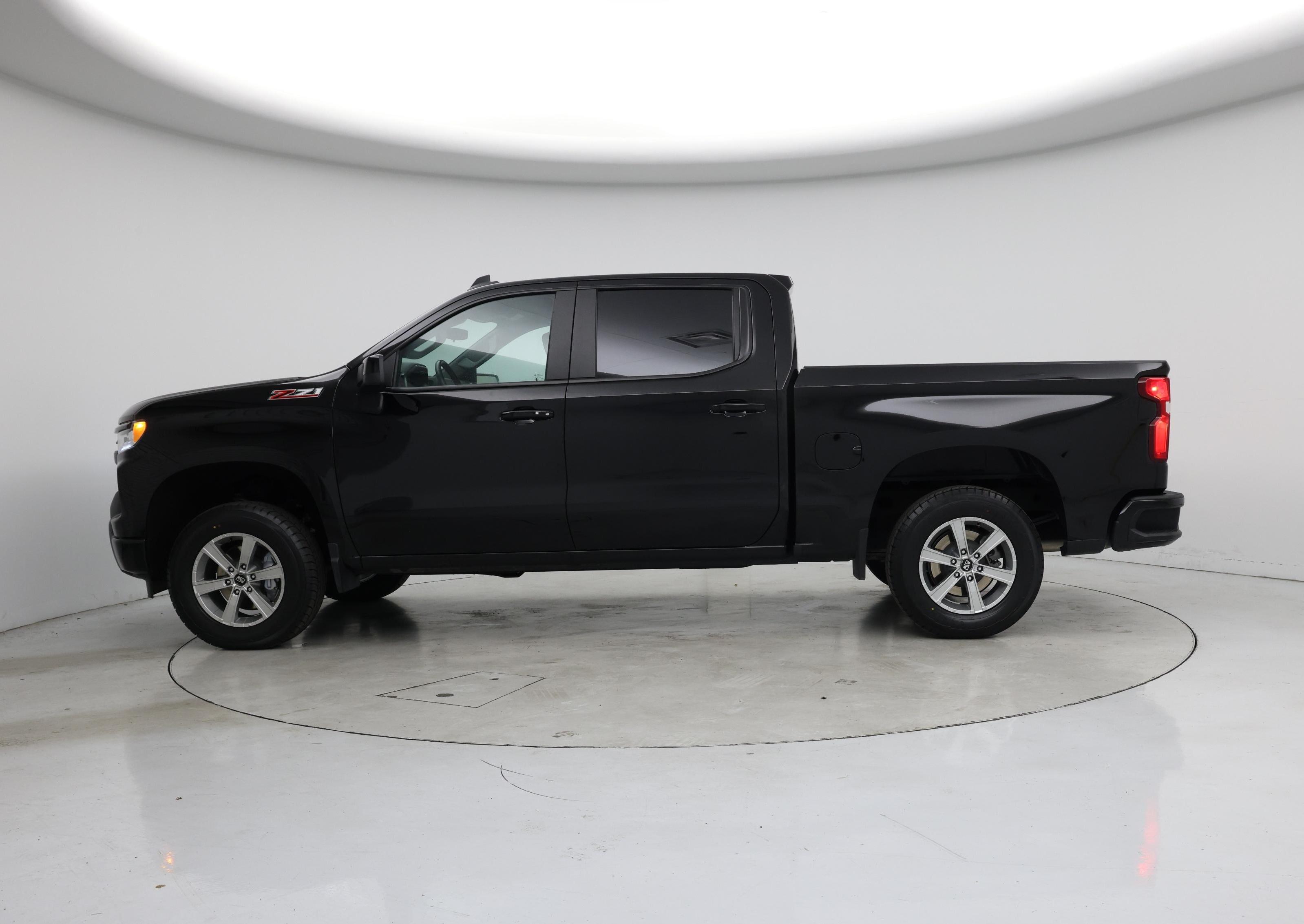 Thumbnail: 2022 Chevrolet Silverado 1500 - 3