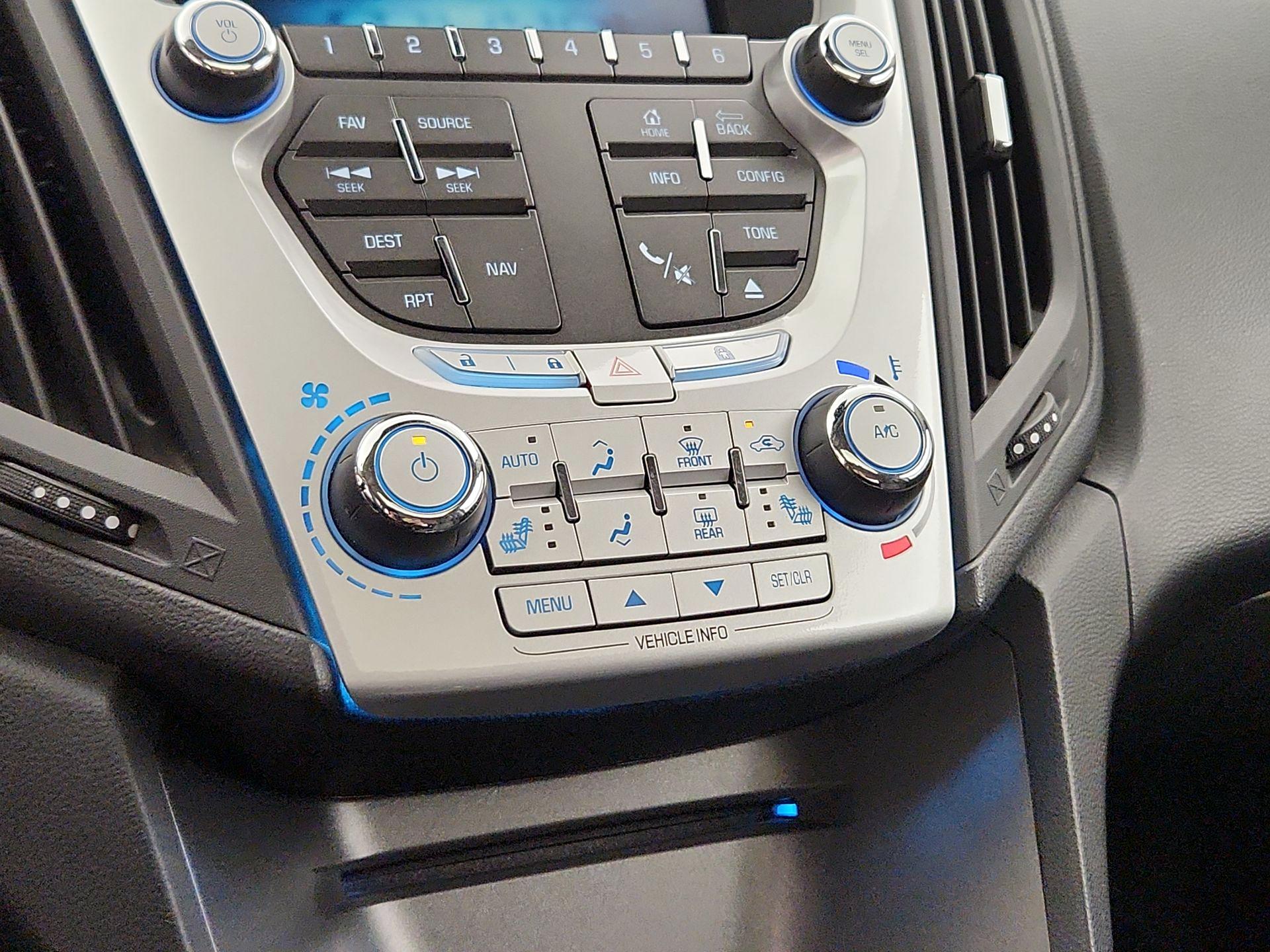 Thumbnail: 2015 Chevrolet Equinox - 15