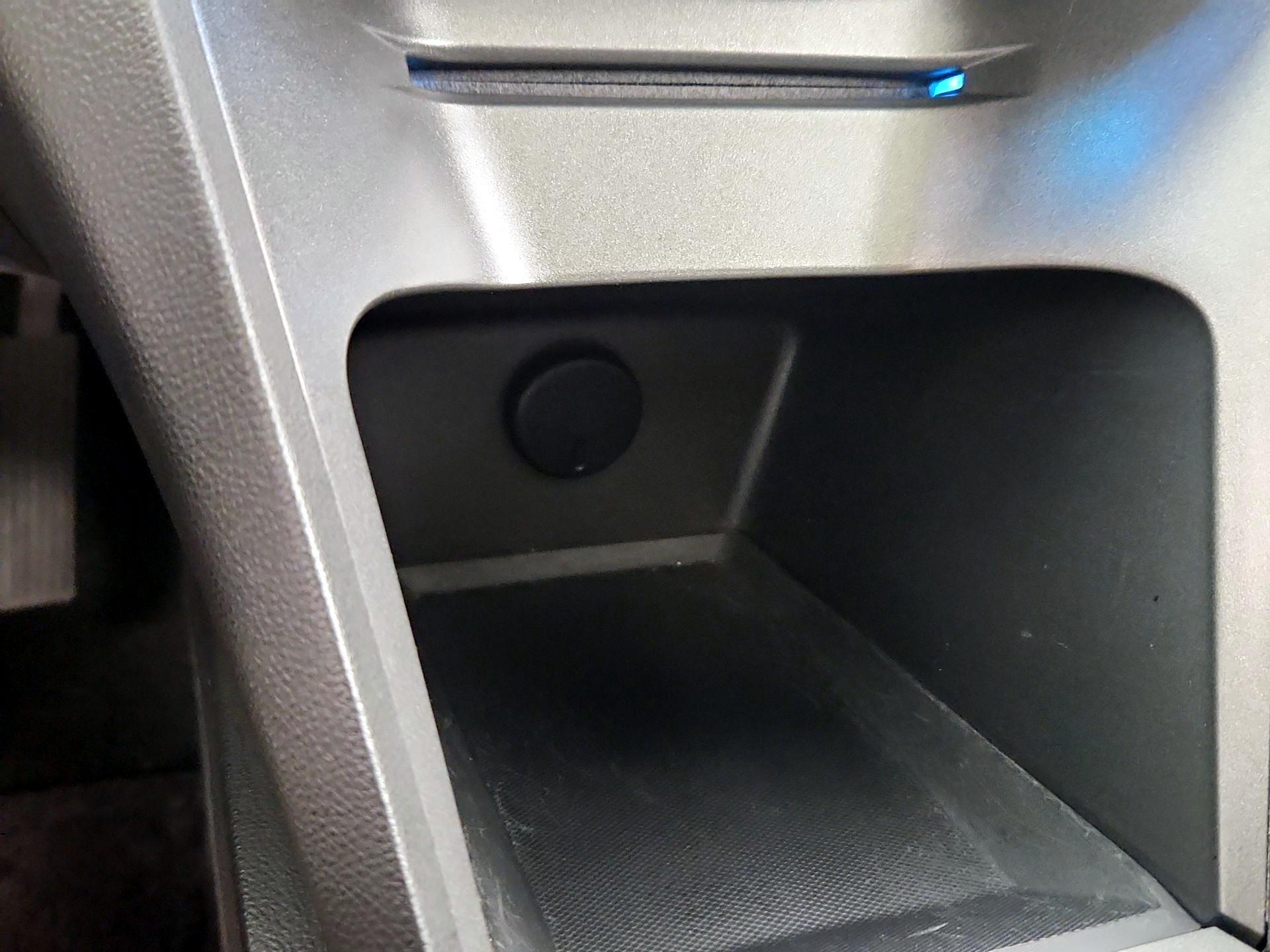 Thumbnail: 2015 Chevrolet Equinox - 17