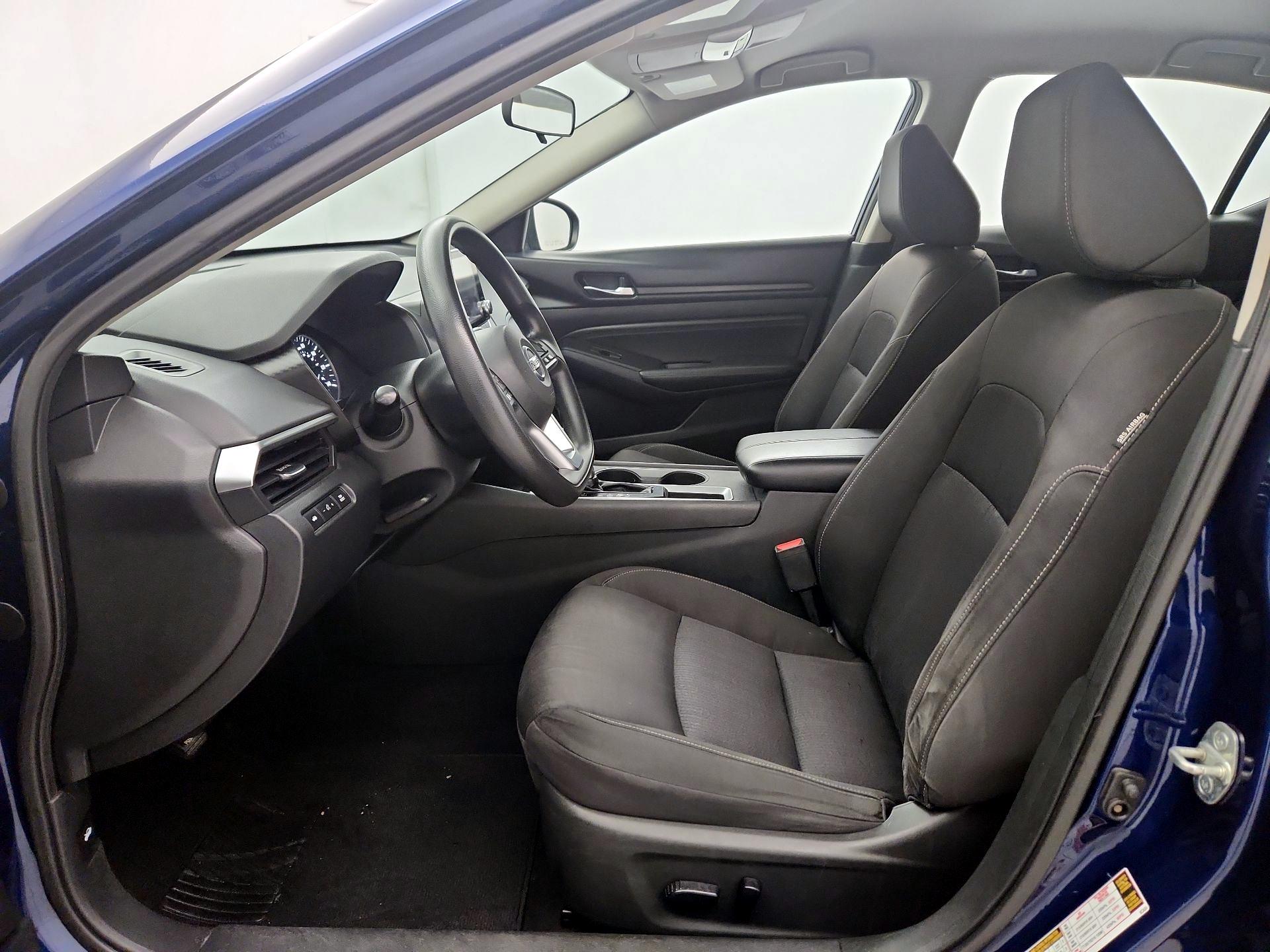 Thumbnail: 2019 Nissan Altima - 11