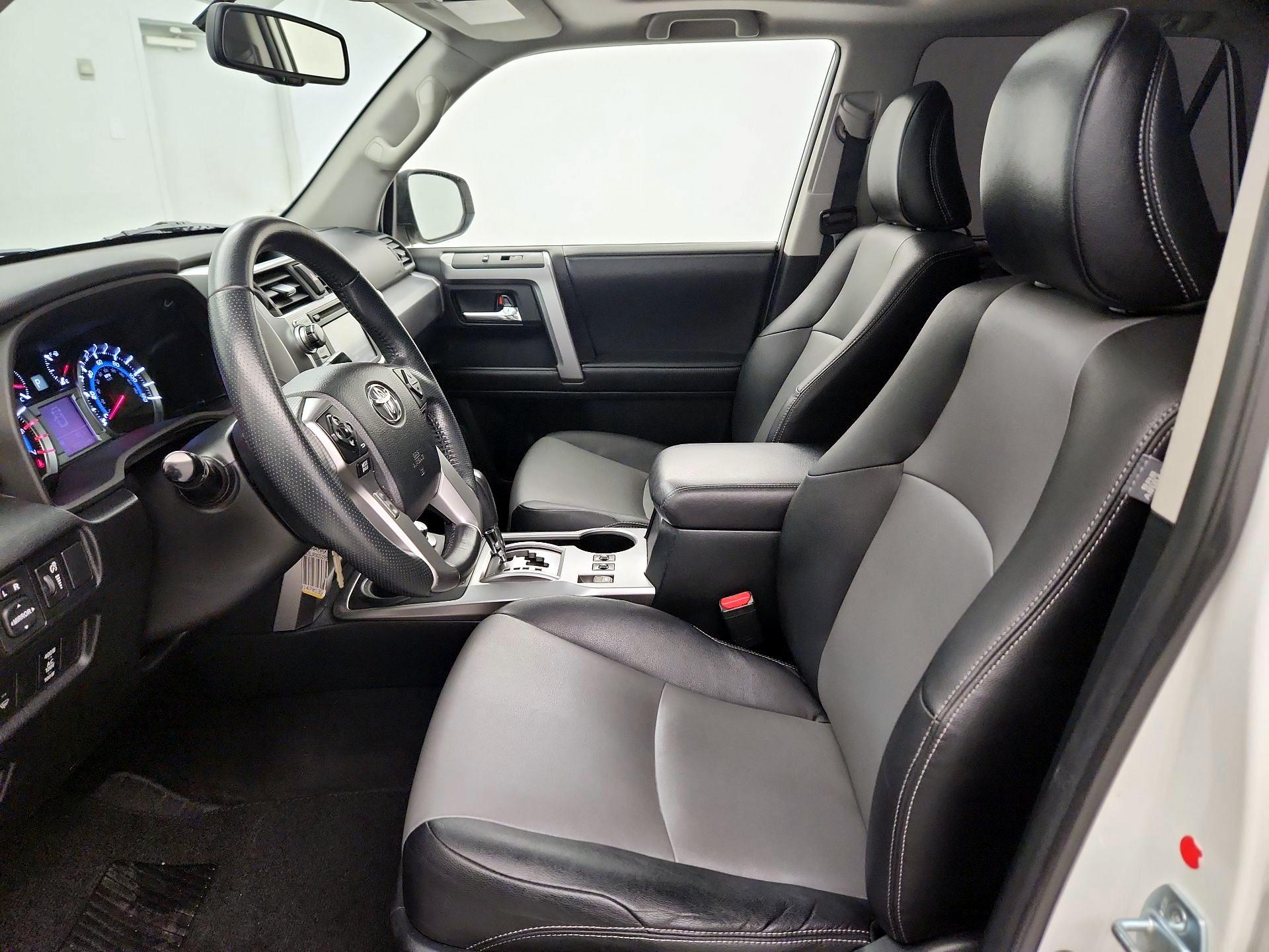 Thumbnail: 2016 Toyota 4Runner - 11