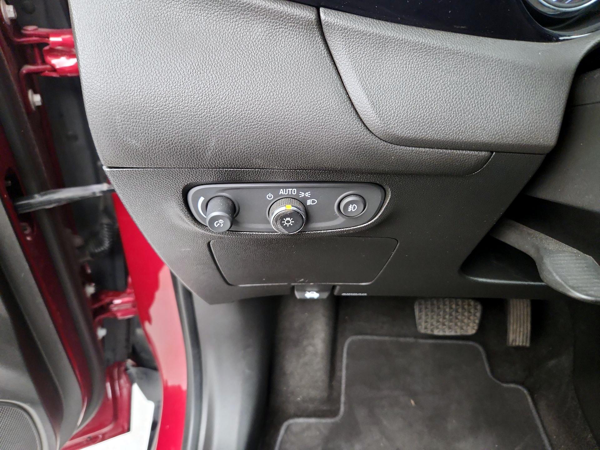 Thumbnail: 2020 Buick Encore GX - 13