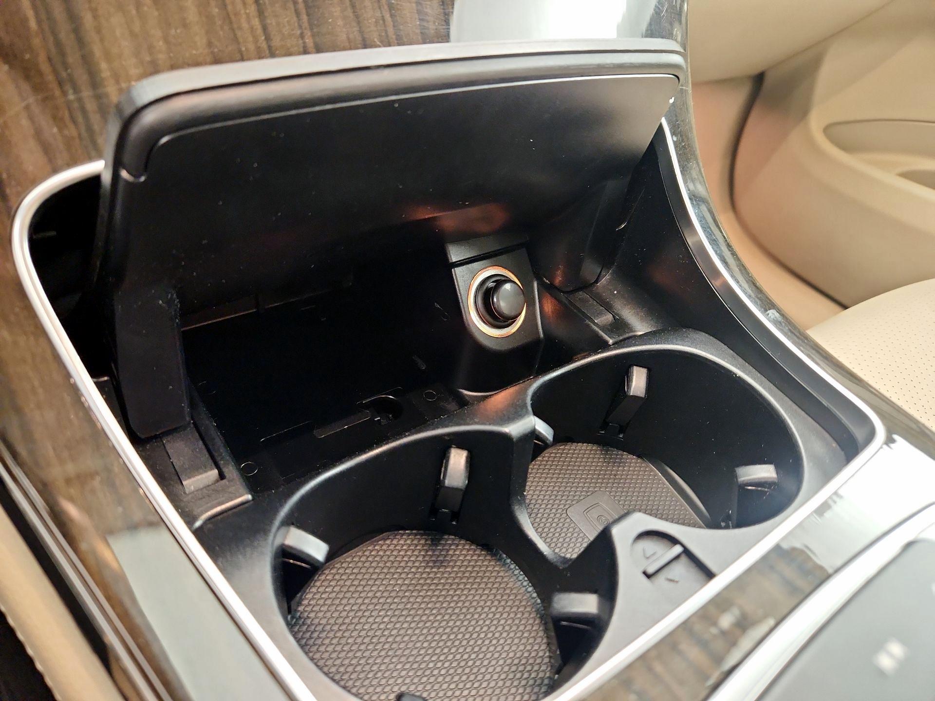 Thumbnail: 2020 Mercedes-Benz GLC - 18