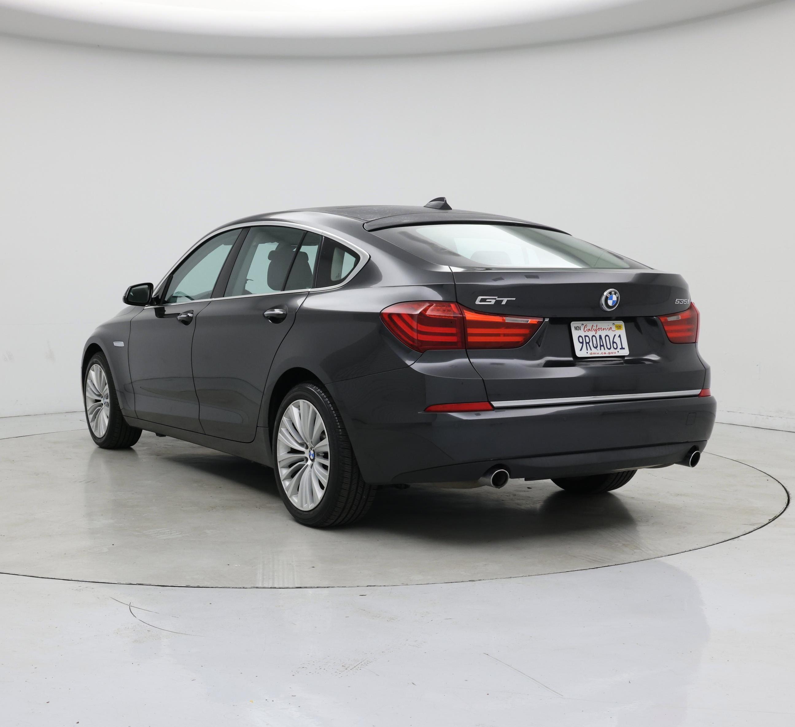 Thumbnail: 2016 BMW 5 Series - 2