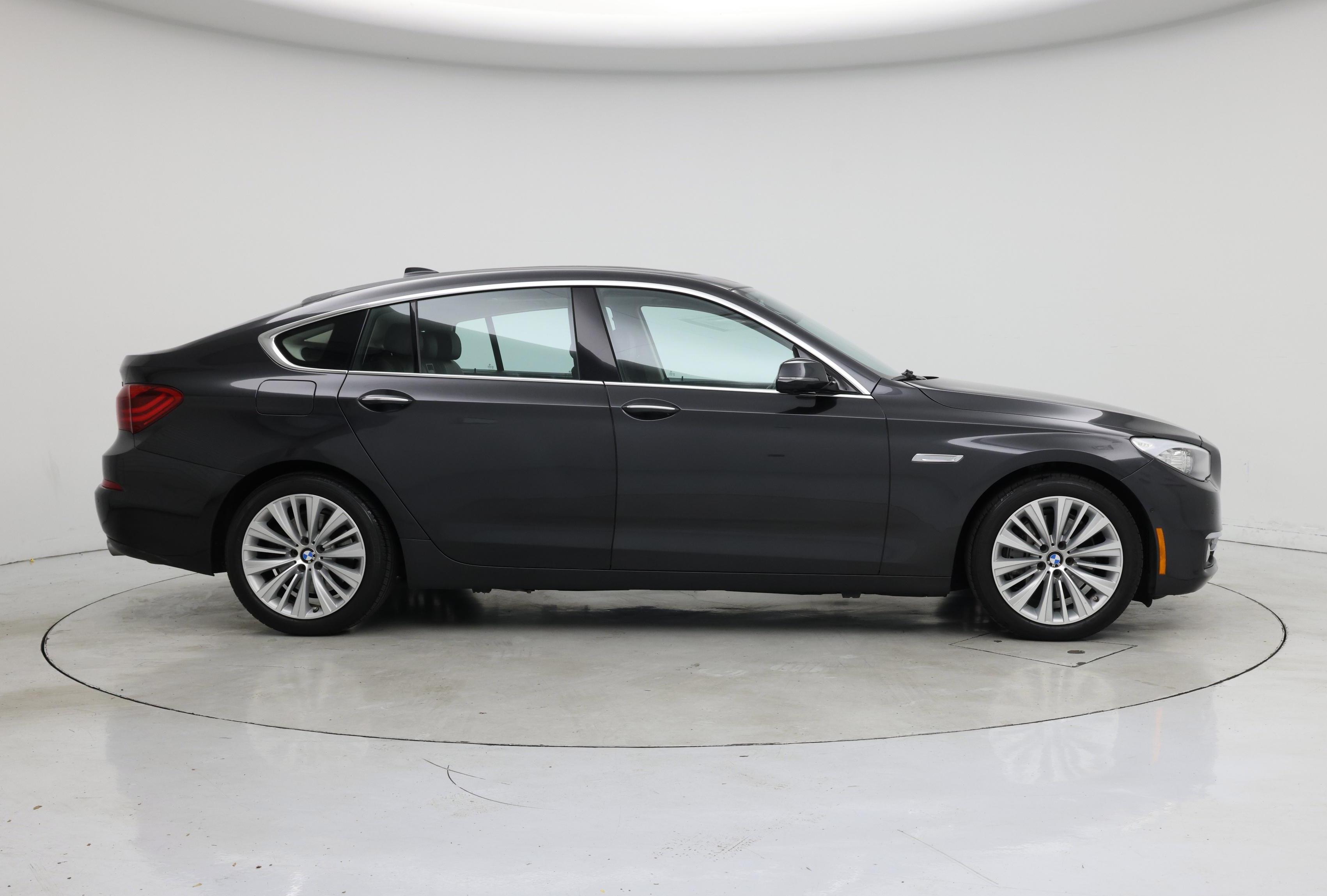 Thumbnail: 2016 BMW 5 Series - 7