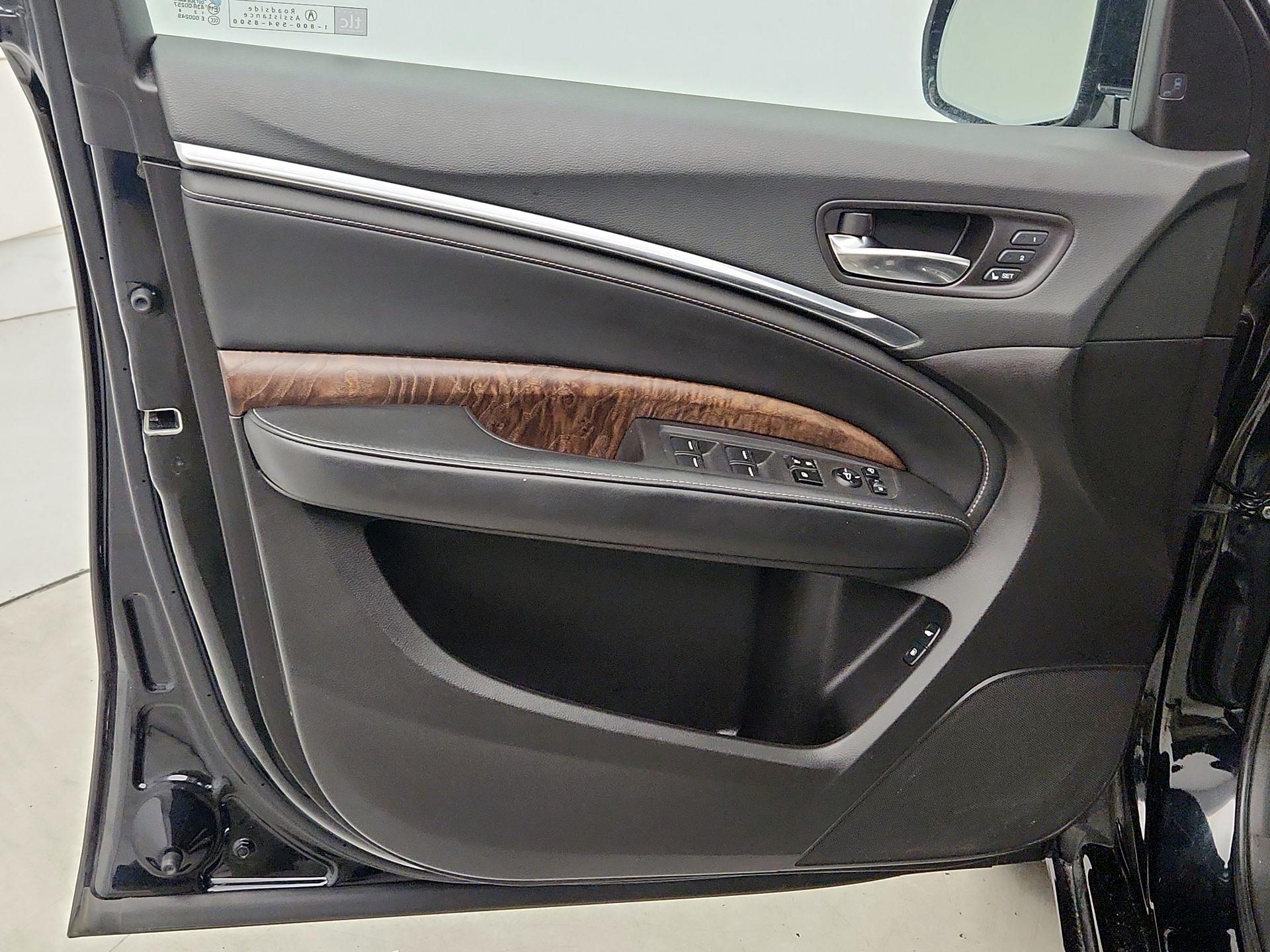 Thumbnail: 2020 Acura MDX - 12