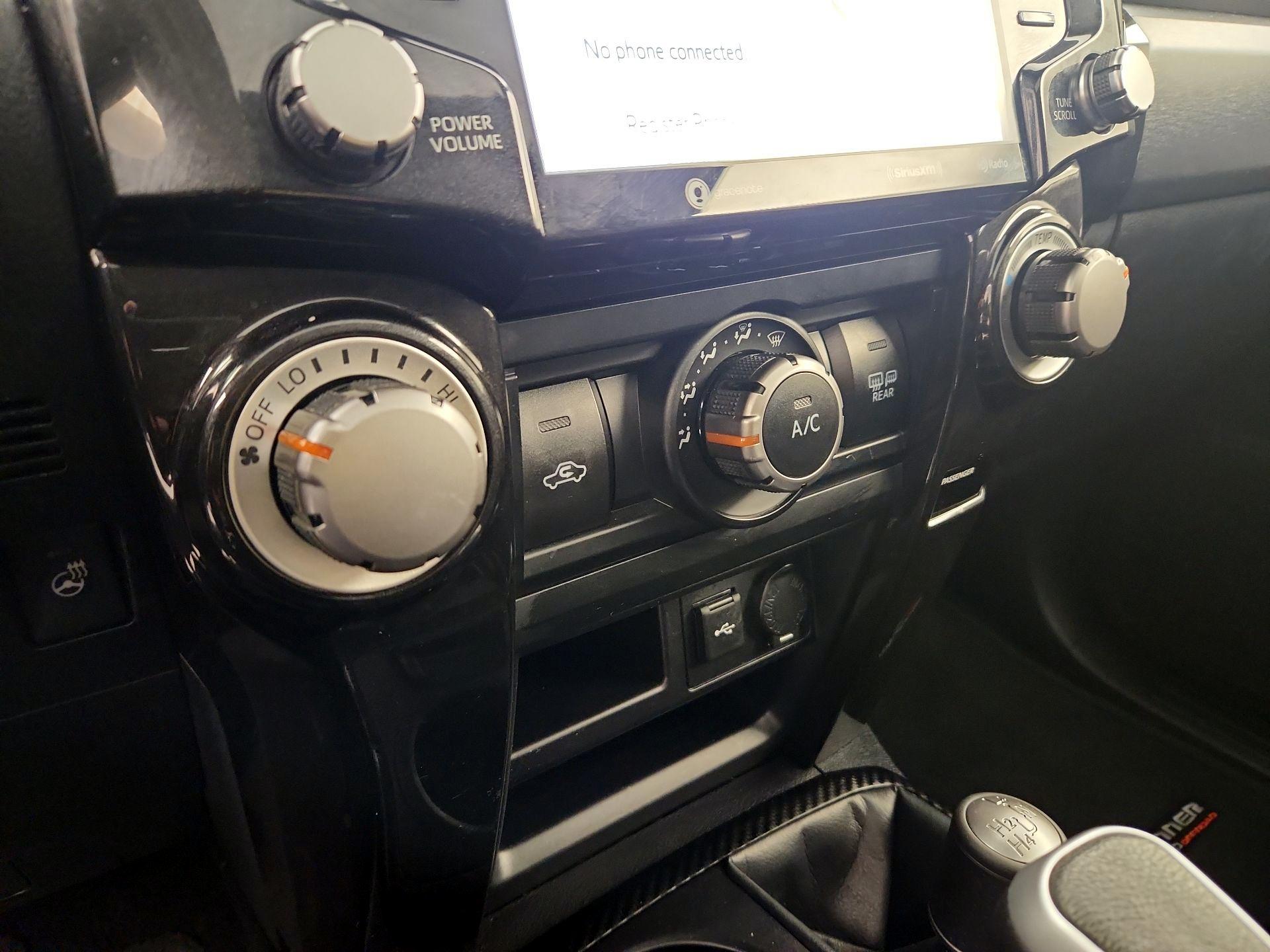 Thumbnail: 2024 Toyota 4Runner - 16