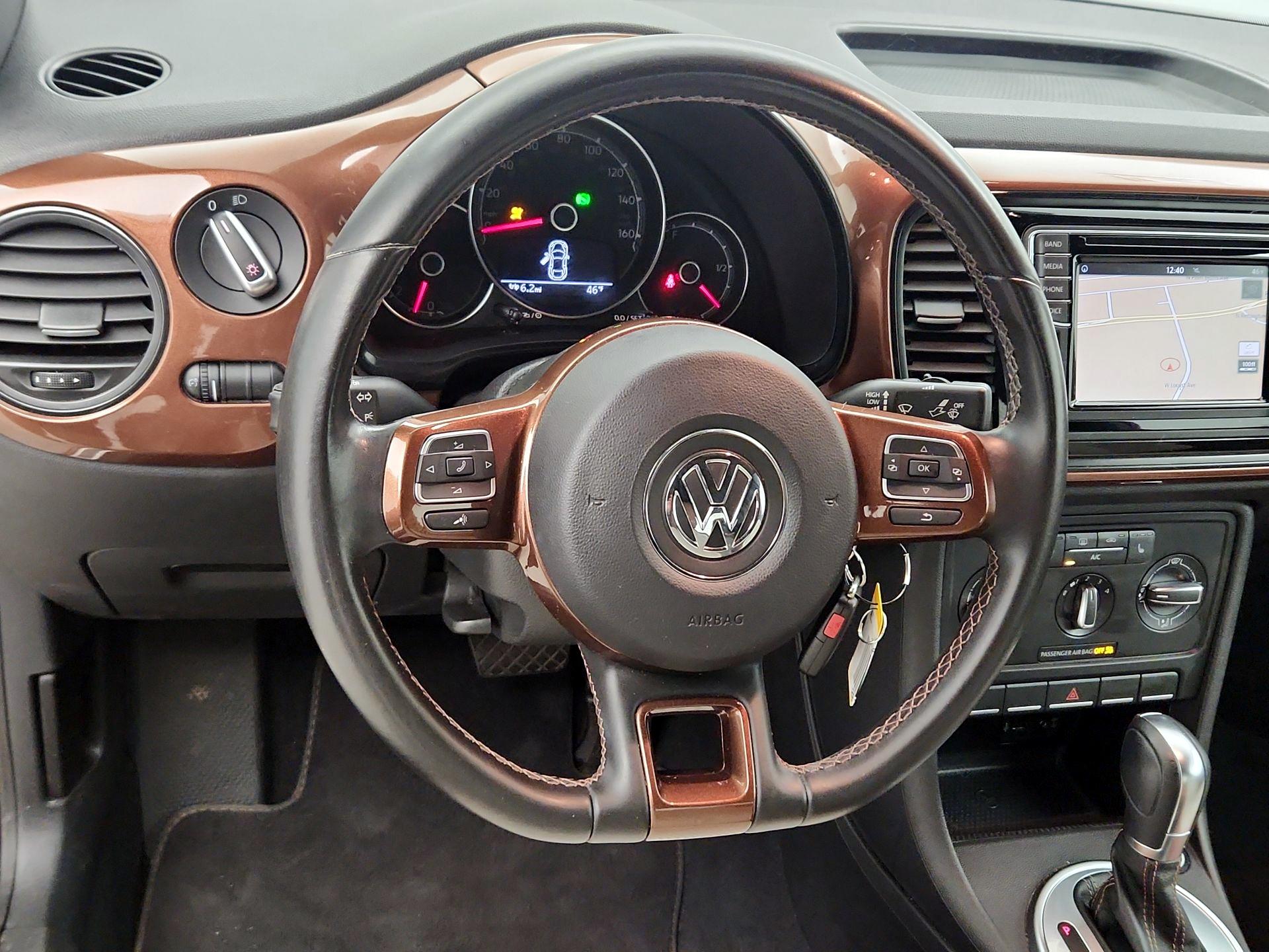 Thumbnail: 2017 Volkswagen Beetle - 10