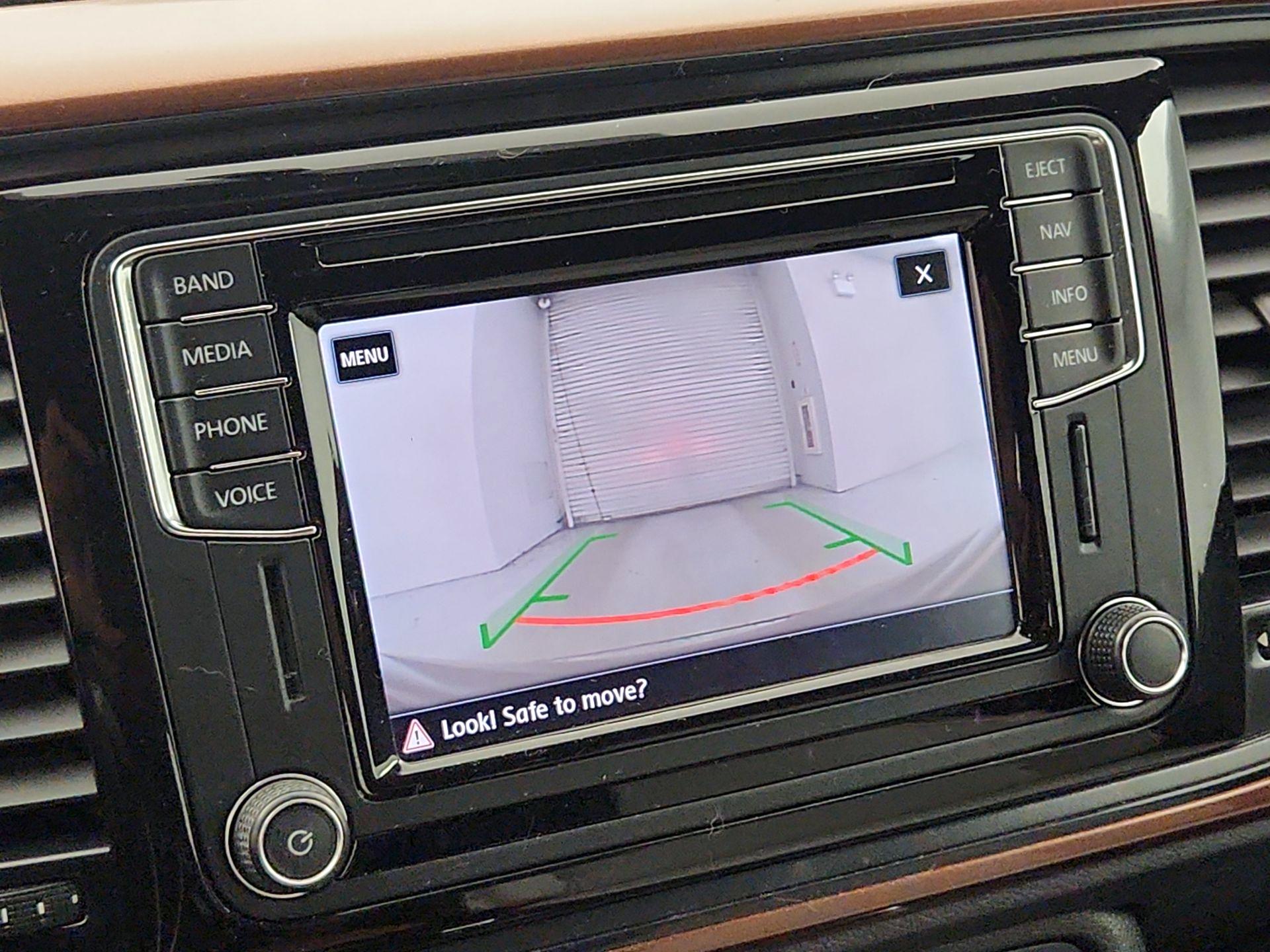 Thumbnail: 2017 Volkswagen Beetle - 15