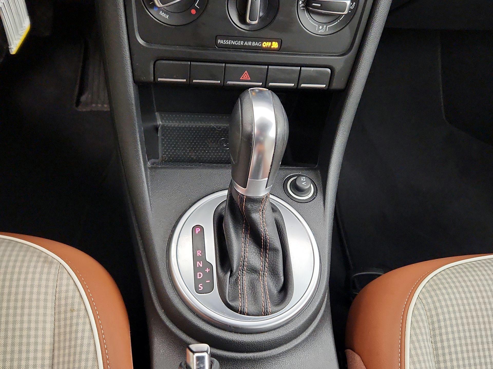 Thumbnail: 2017 Volkswagen Beetle - 18