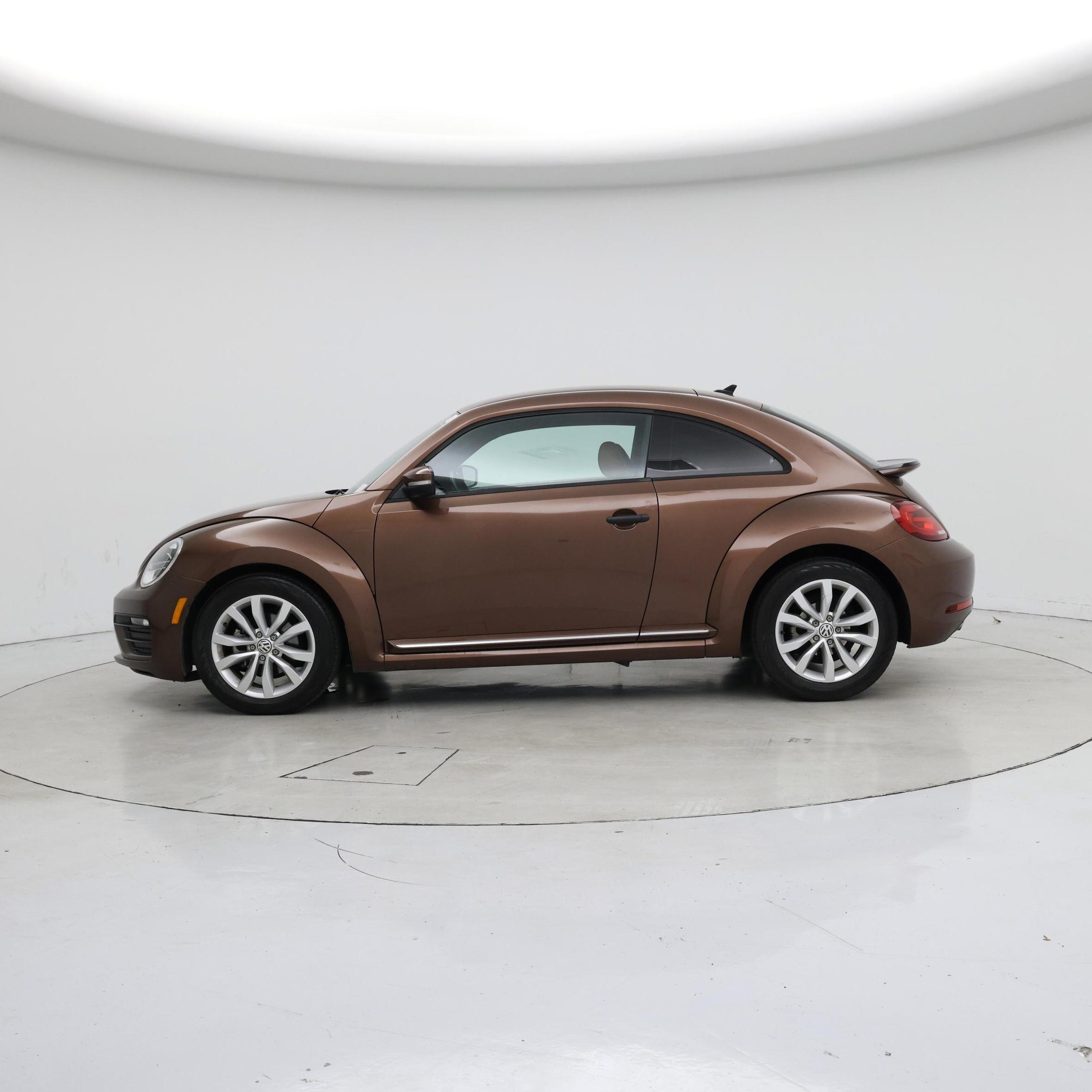 Thumbnail: 2017 Volkswagen Beetle - 3