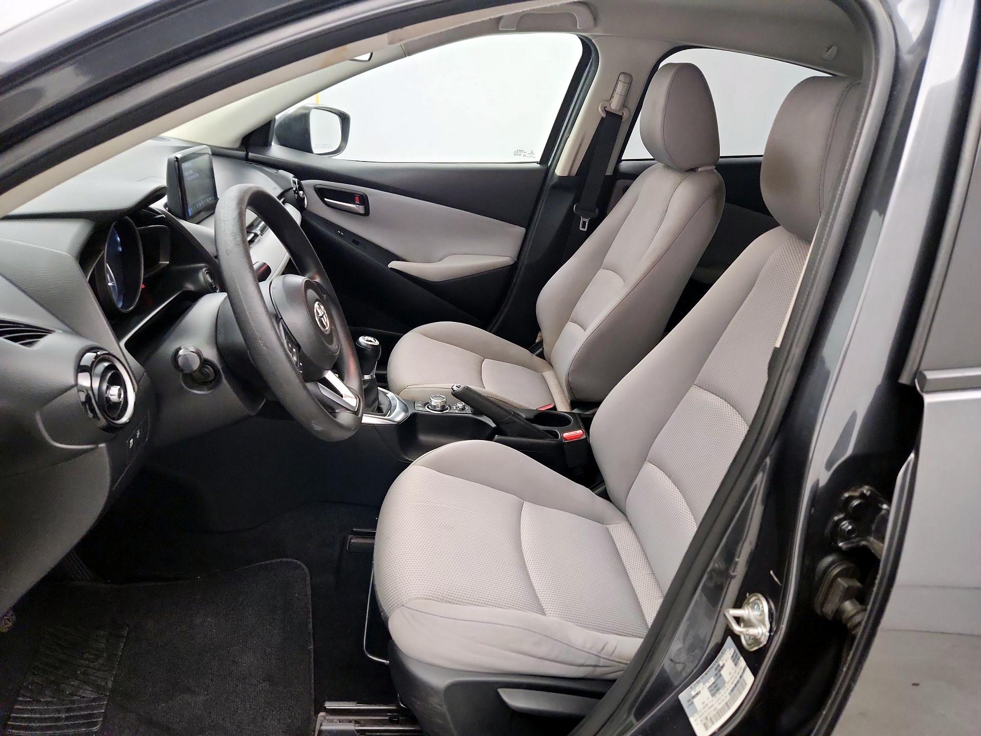 Thumbnail: 2019 Toyota Yaris - 11