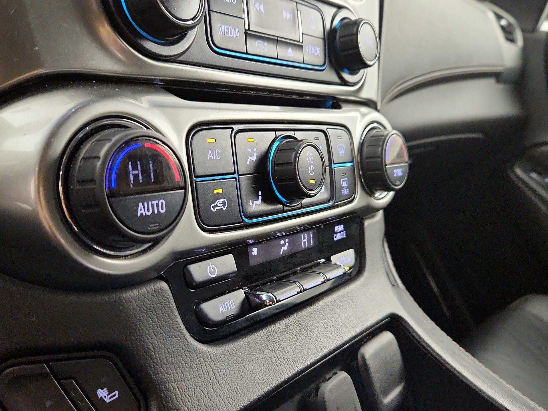 Thumbnail: 2018 Chevrolet Tahoe - 16