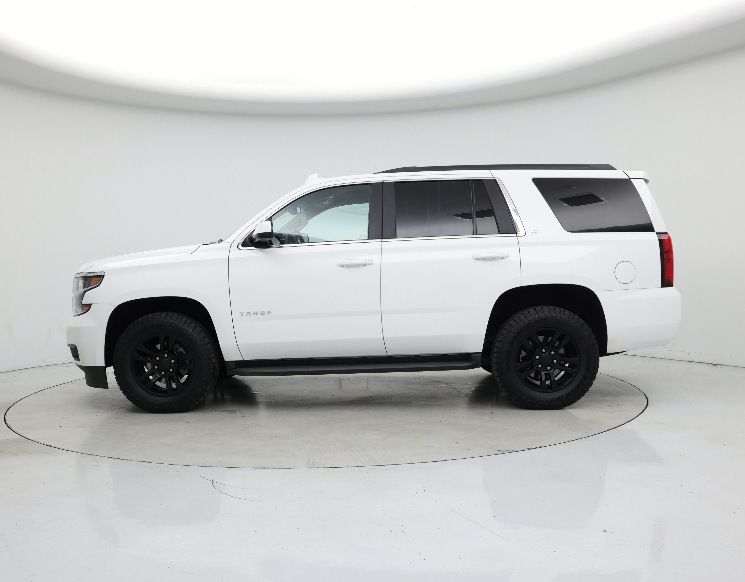 Thumbnail: 2018 Chevrolet Tahoe - 3