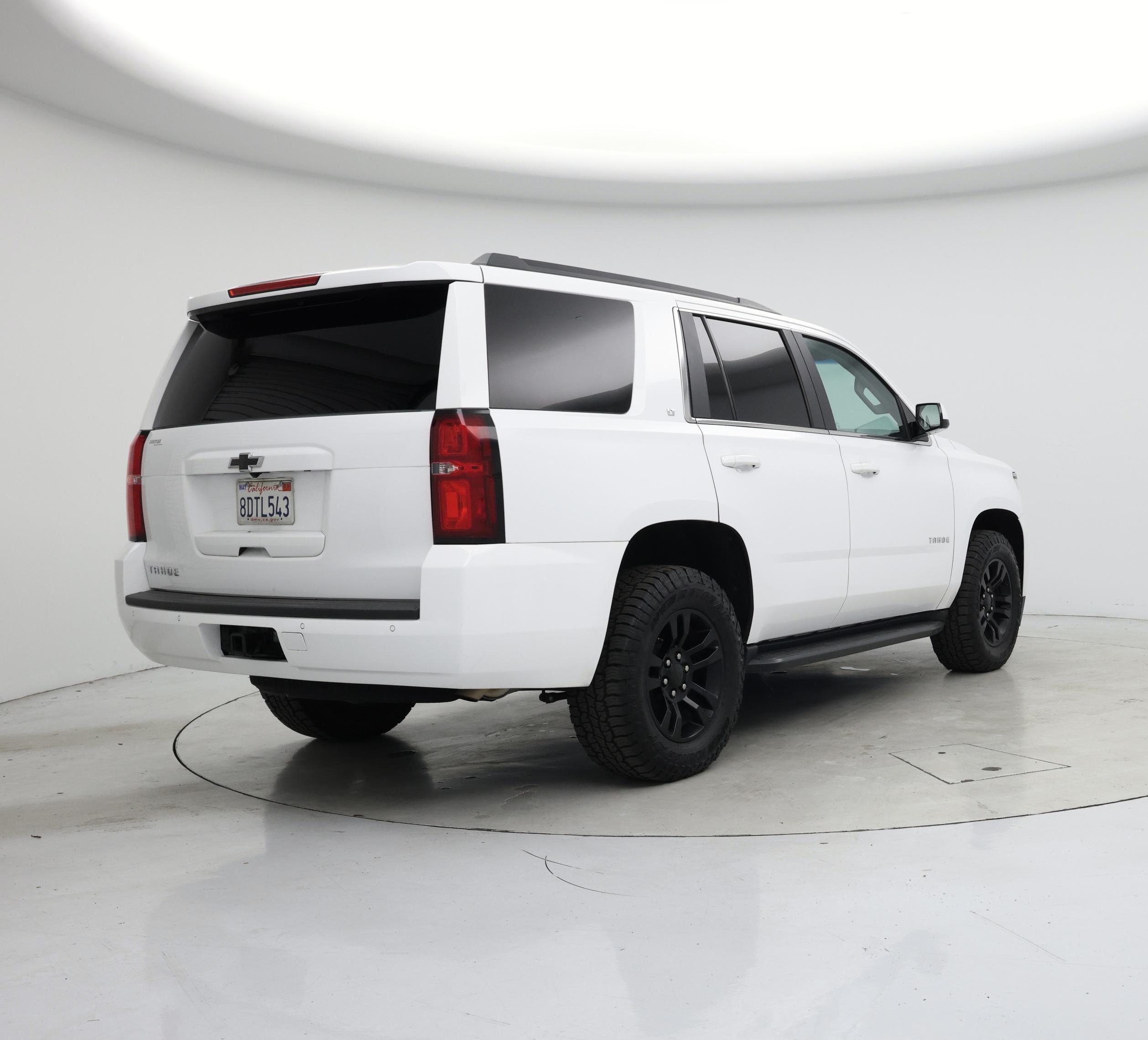 Thumbnail: 2018 Chevrolet Tahoe - 8