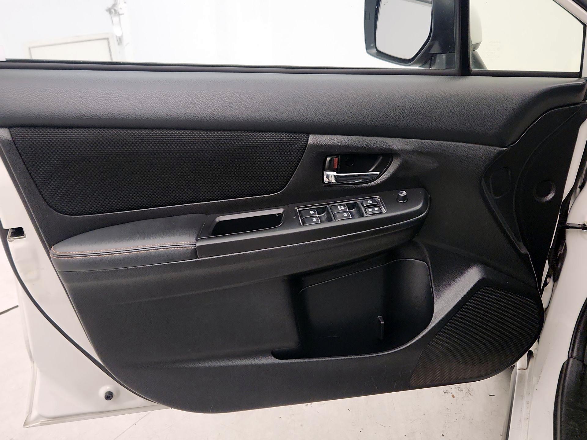 Thumbnail: 2017 Subaru Crosstrek - 12