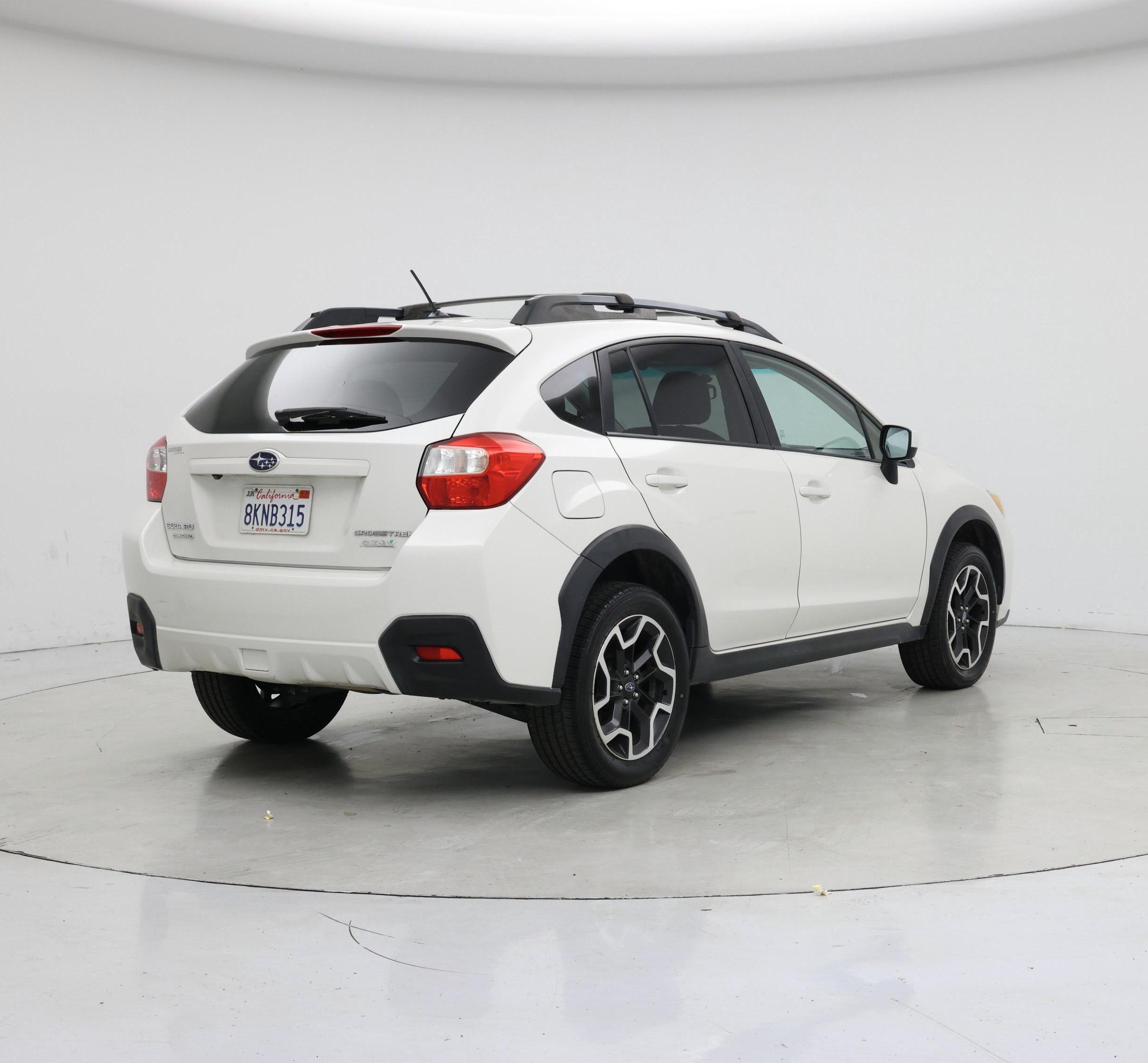 Thumbnail: 2017 Subaru Crosstrek - 8