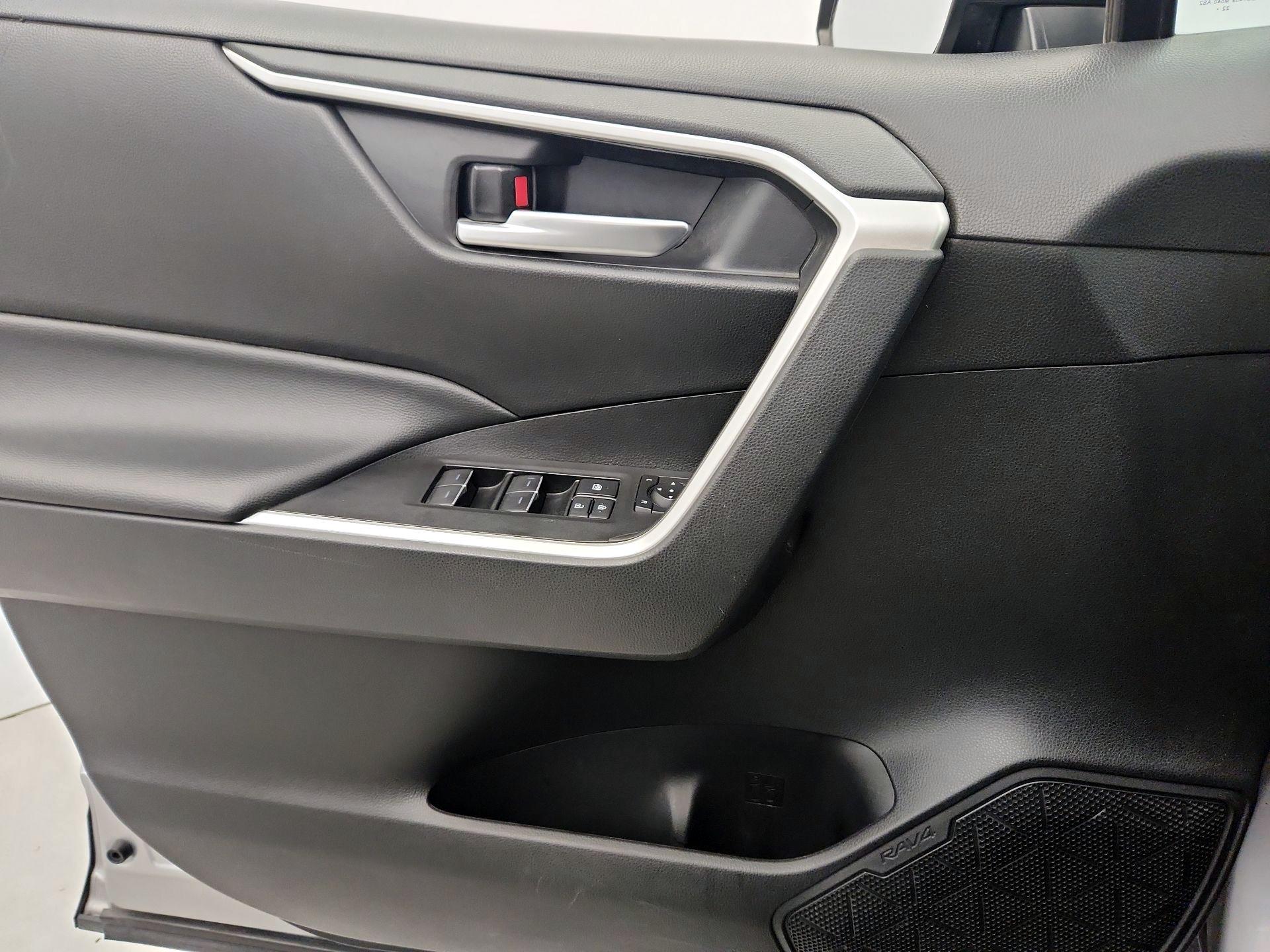 Thumbnail: 2023 Toyota RAV4 - 12