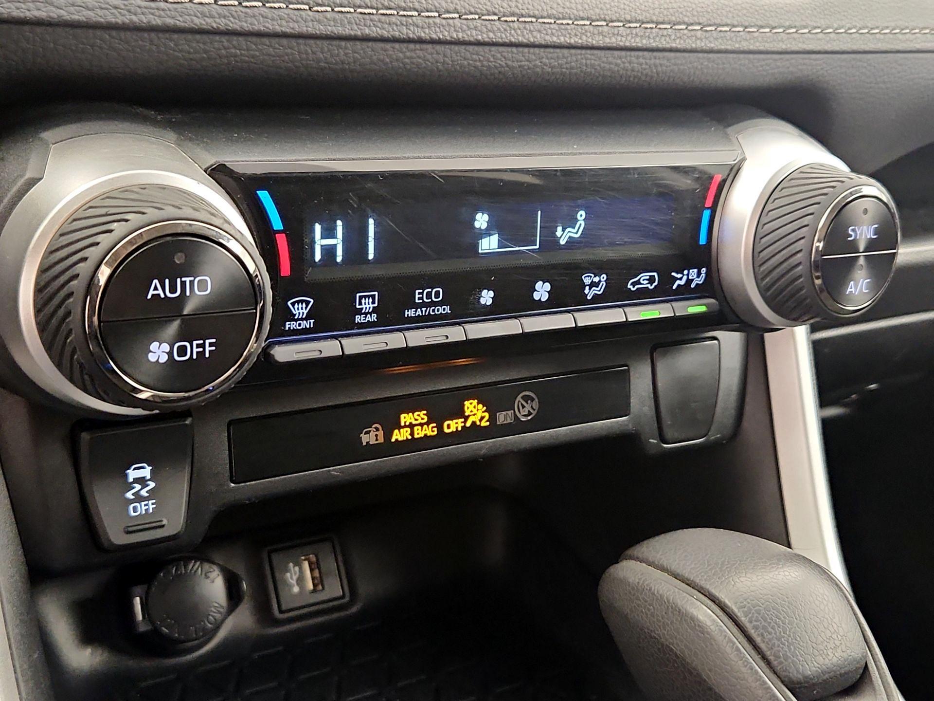 Thumbnail: 2023 Toyota RAV4 - 16