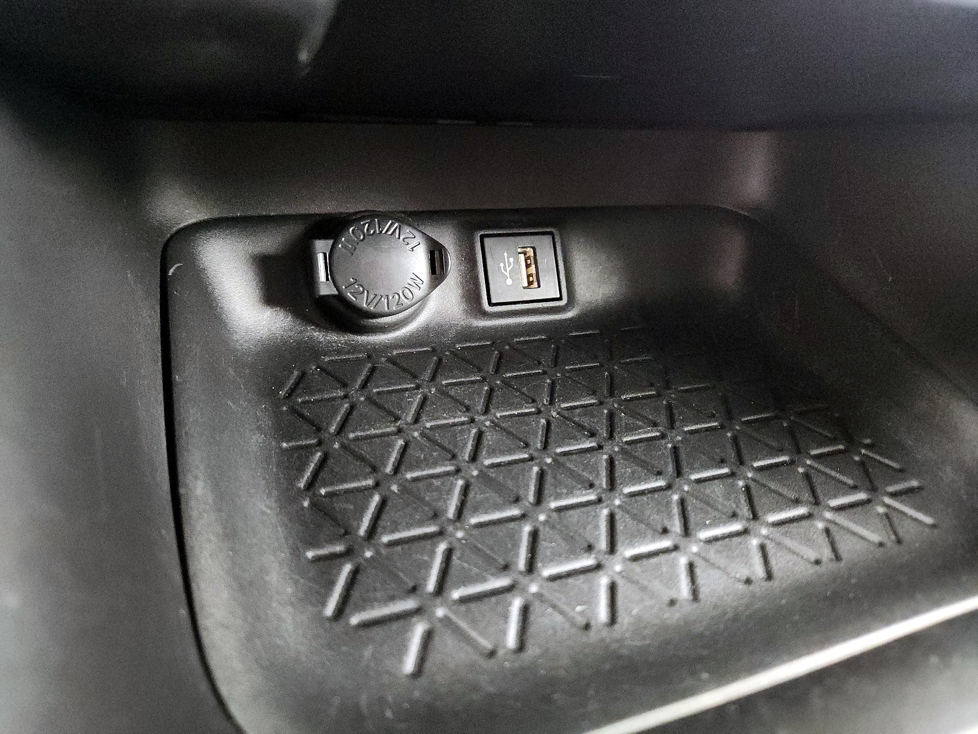 Thumbnail: 2023 Toyota RAV4 - 18