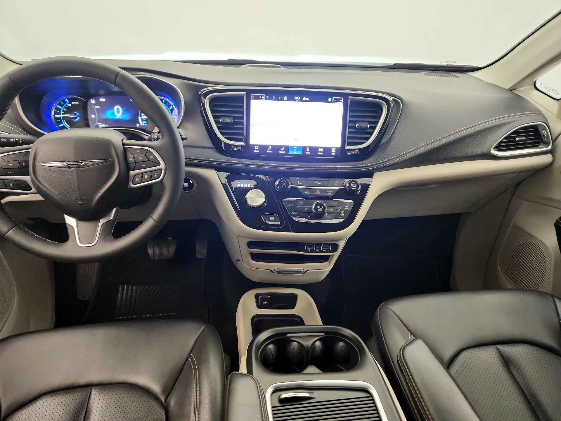 Thumbnail: 2024 Chrysler Pacifica - 9