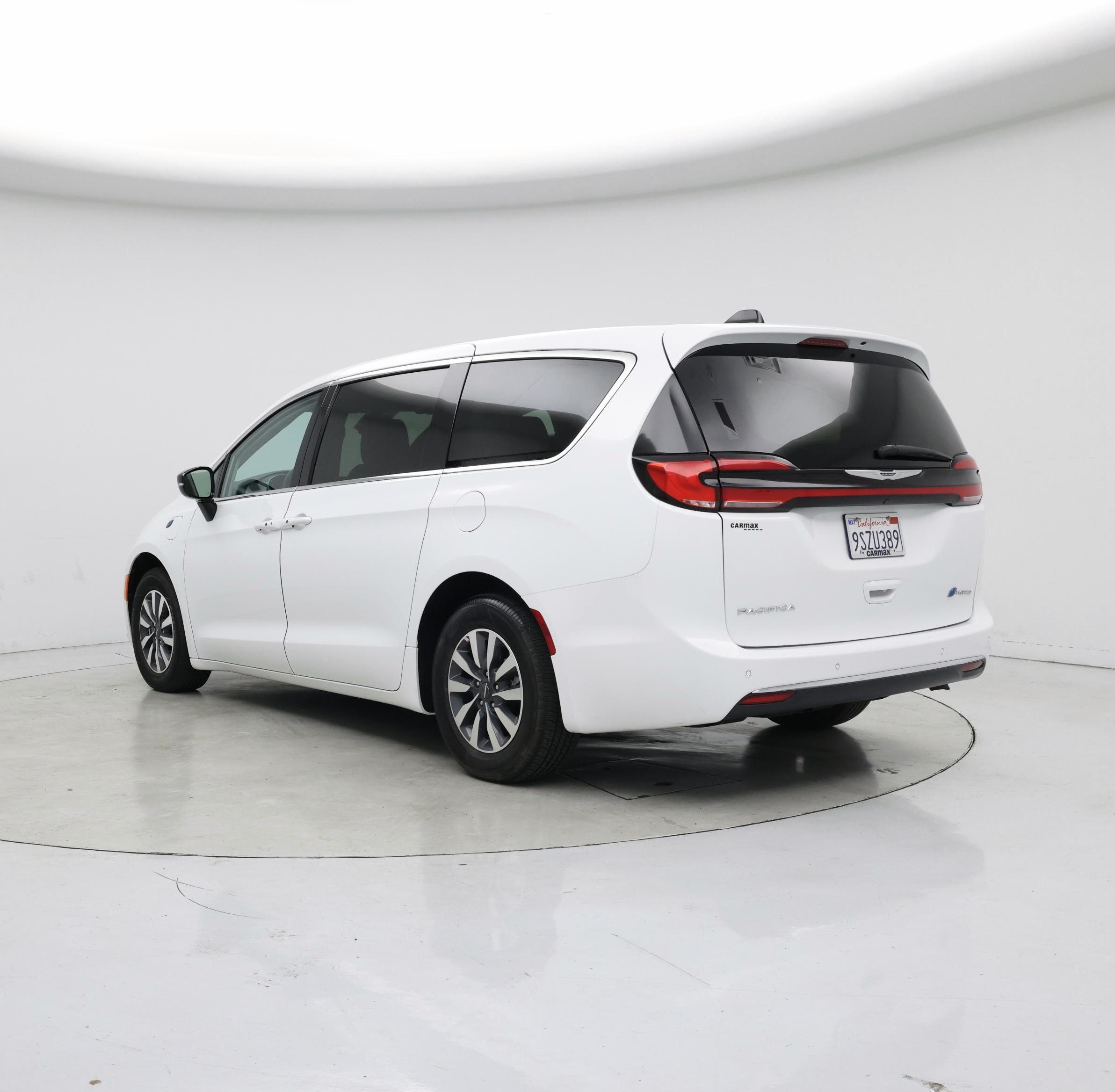 Thumbnail: 2024 Chrysler Pacifica - 2