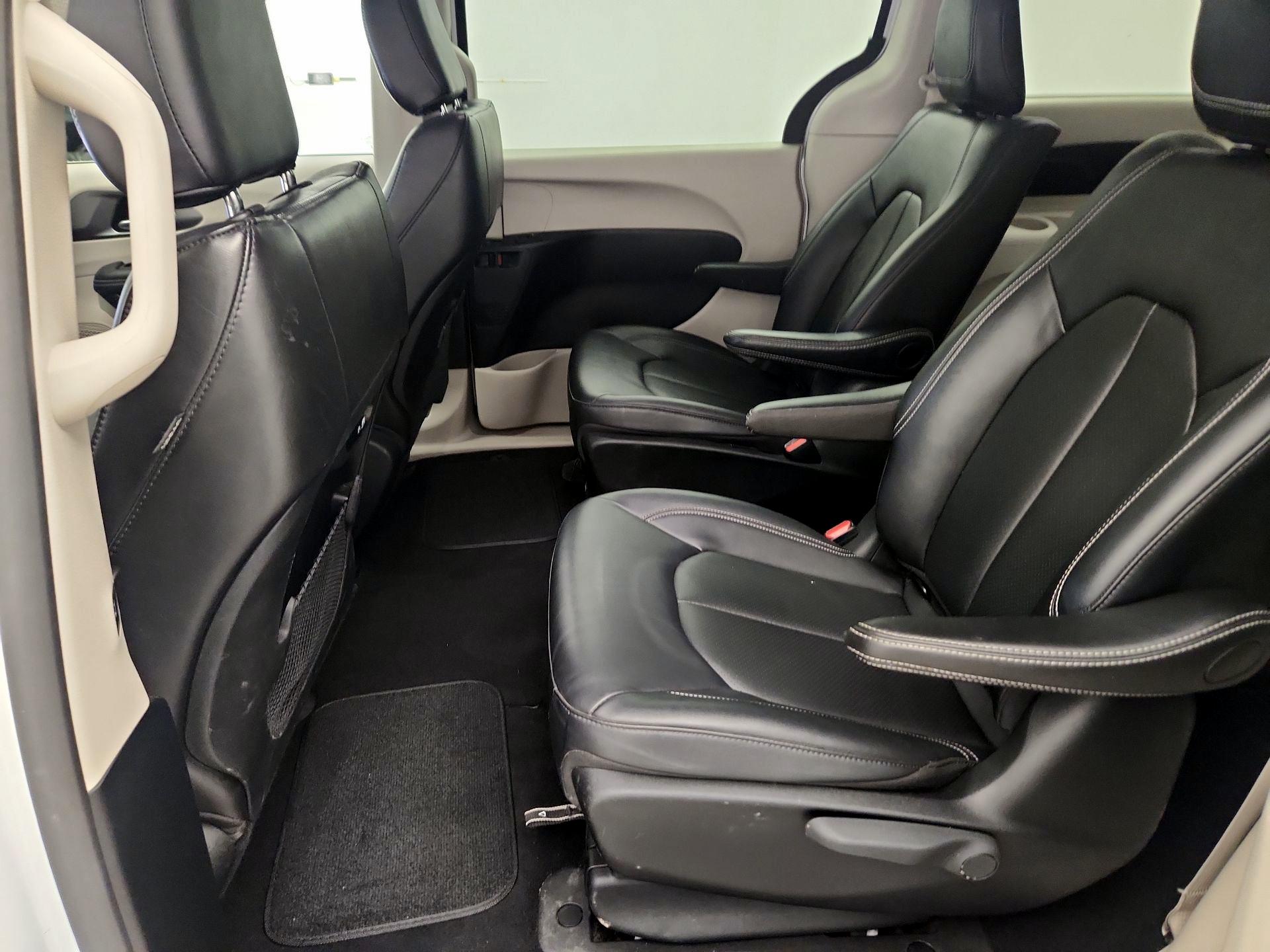 Thumbnail: 2024 Chrysler Pacifica - 20