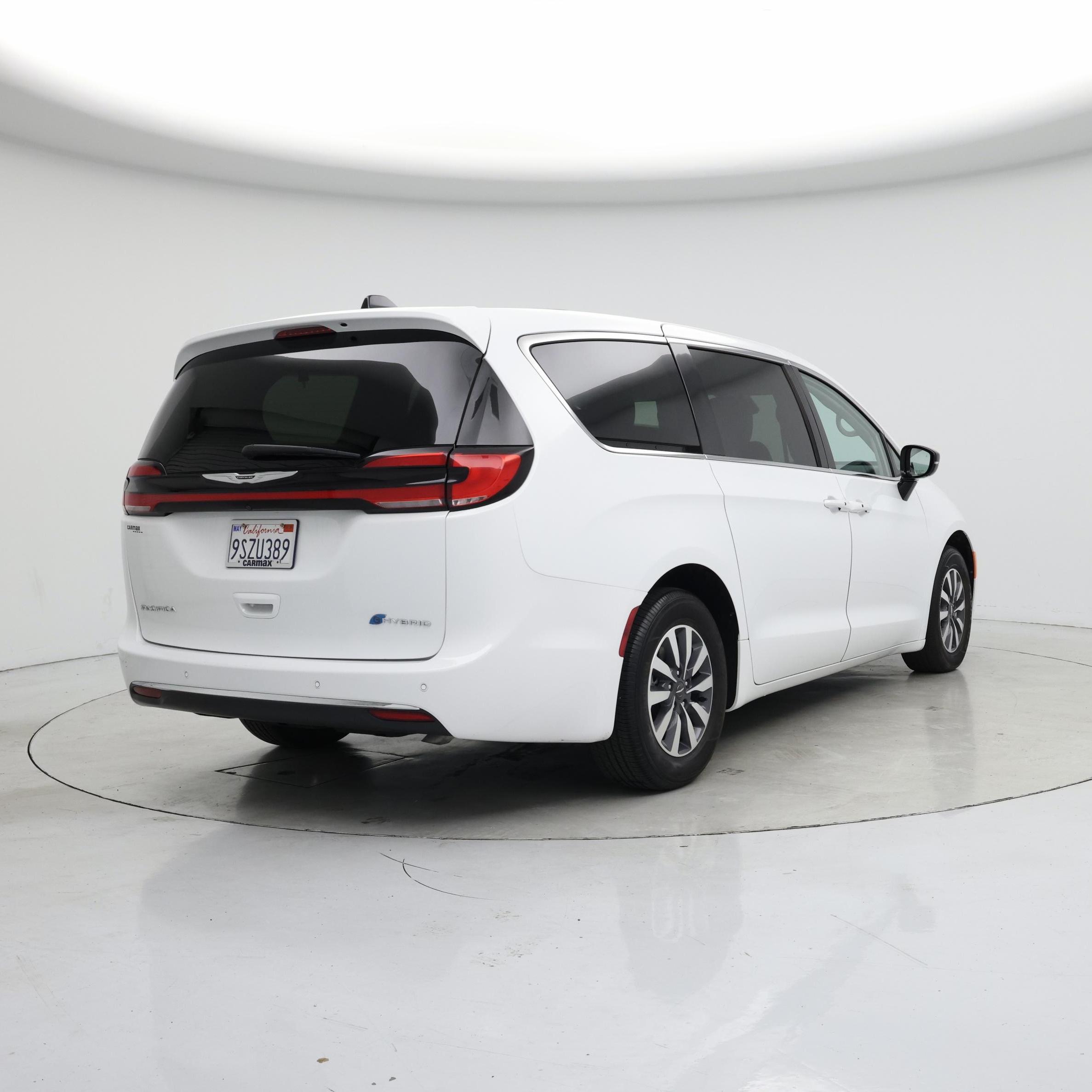 Thumbnail: 2024 Chrysler Pacifica - 8