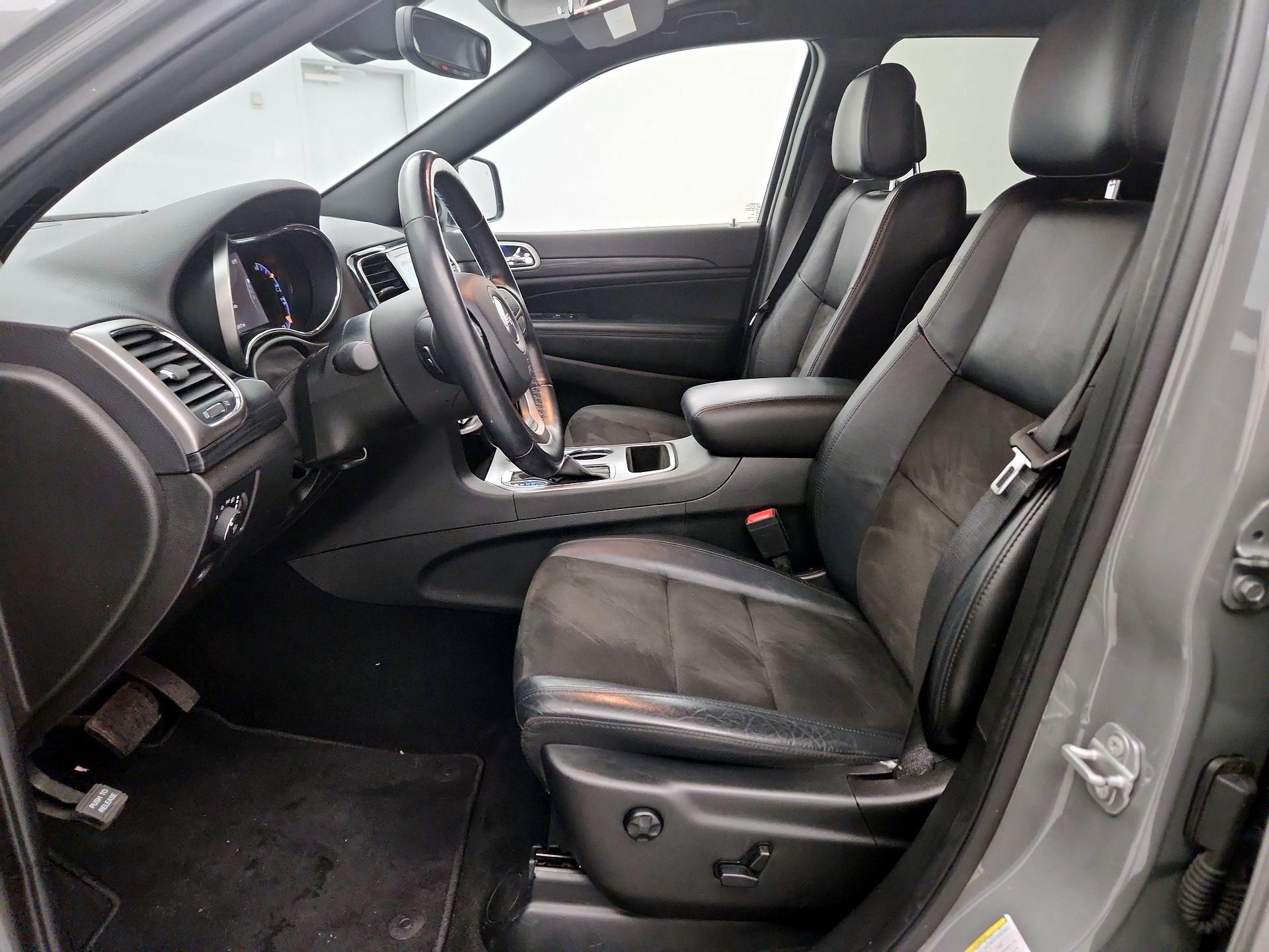 Thumbnail: 2020 Jeep Grand Cherokee - 11