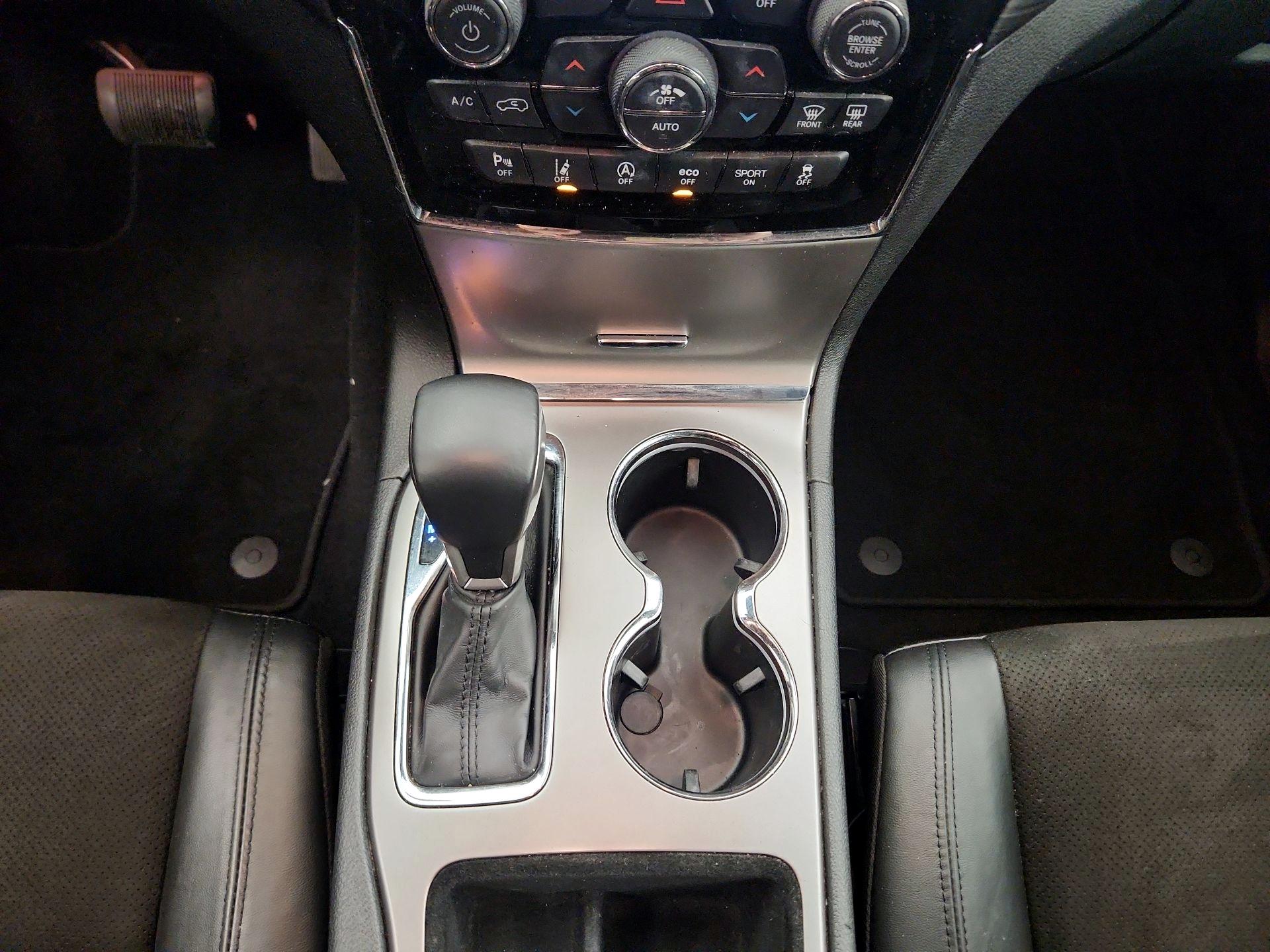 Thumbnail: 2020 Jeep Grand Cherokee - 18