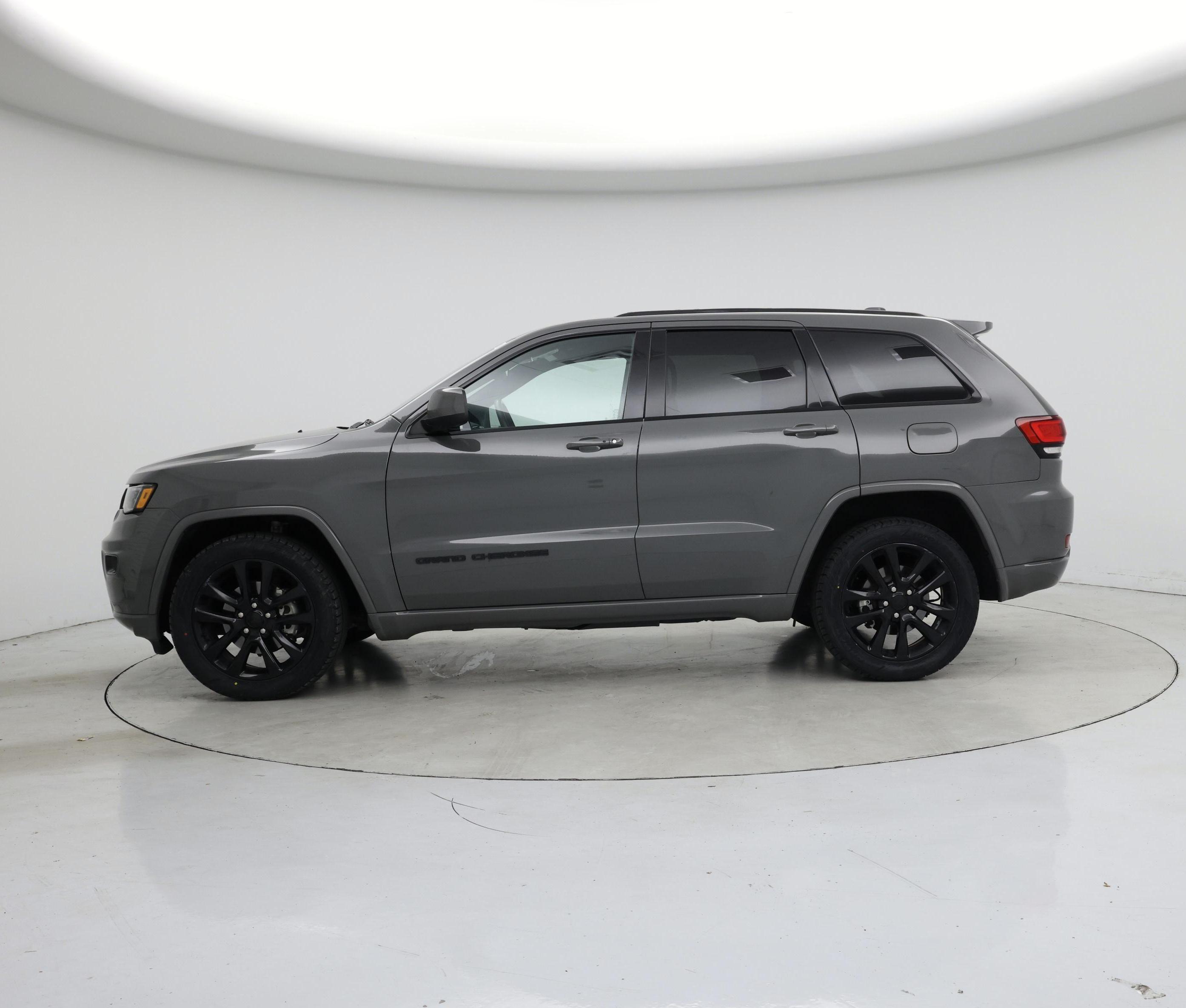 Thumbnail: 2020 Jeep Grand Cherokee - 3