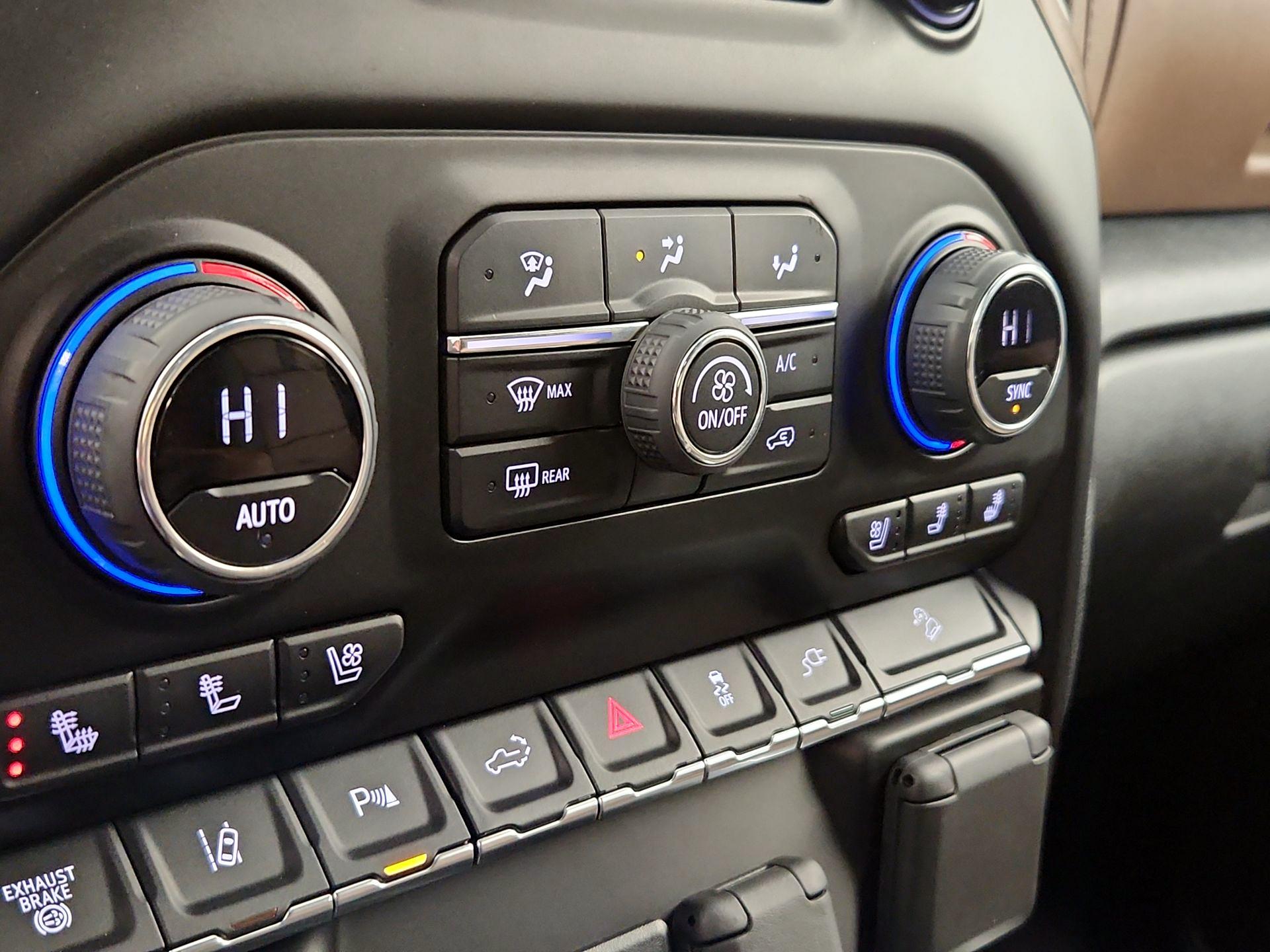 Thumbnail: 2022 Chevrolet Silverado 2500 - 16