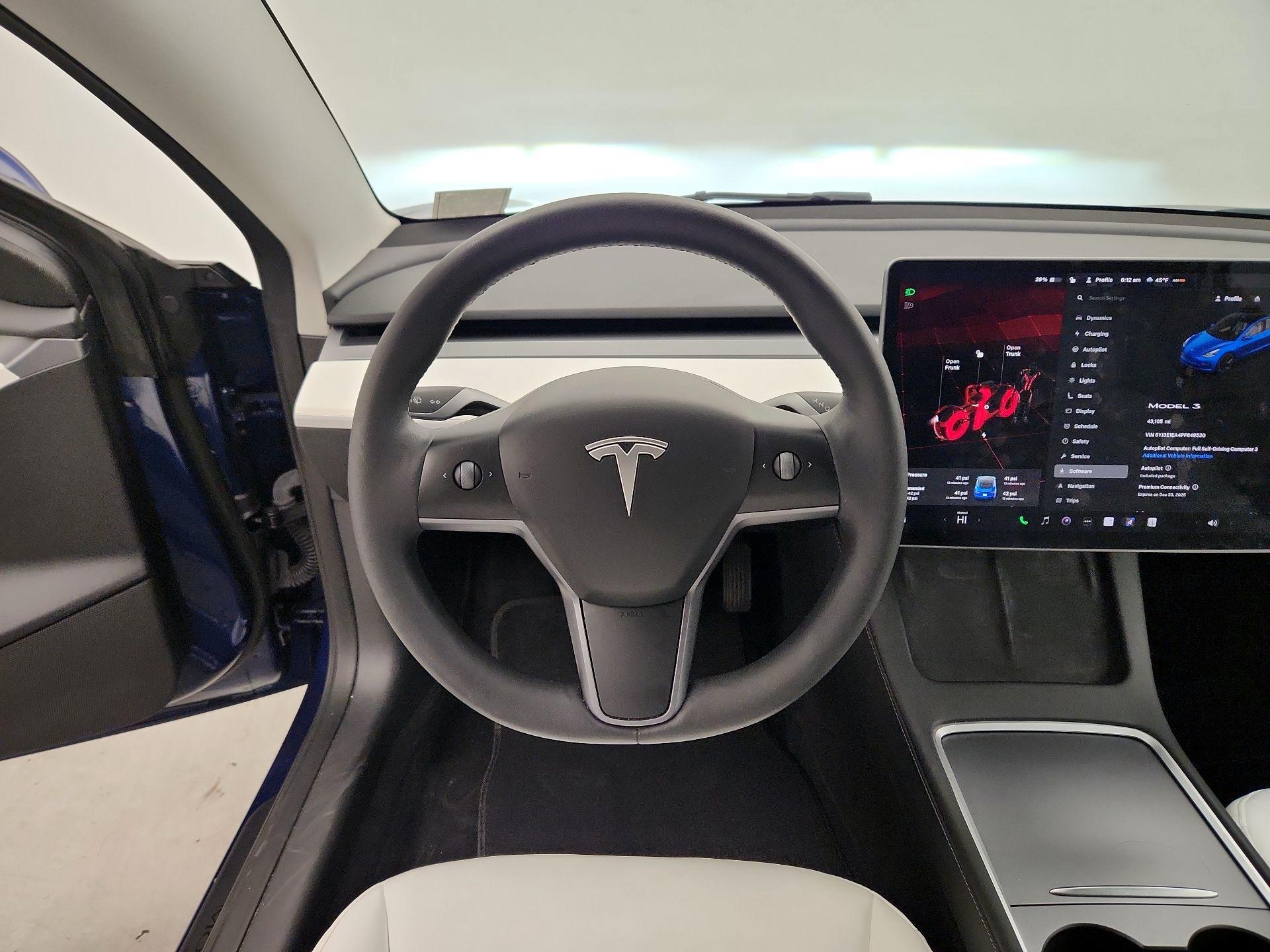 Thumbnail: 2023 Tesla Model 3 - 10