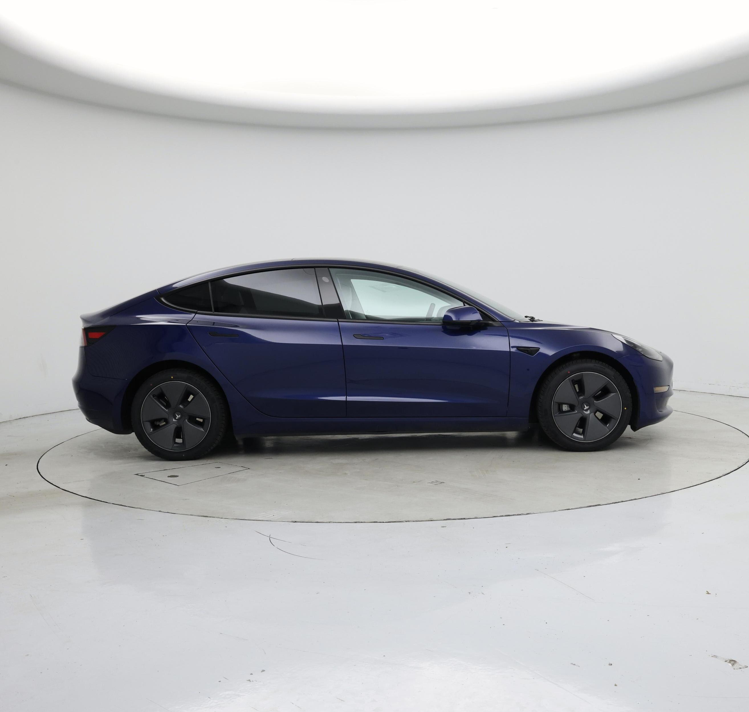 Thumbnail: 2023 Tesla Model 3 - 7