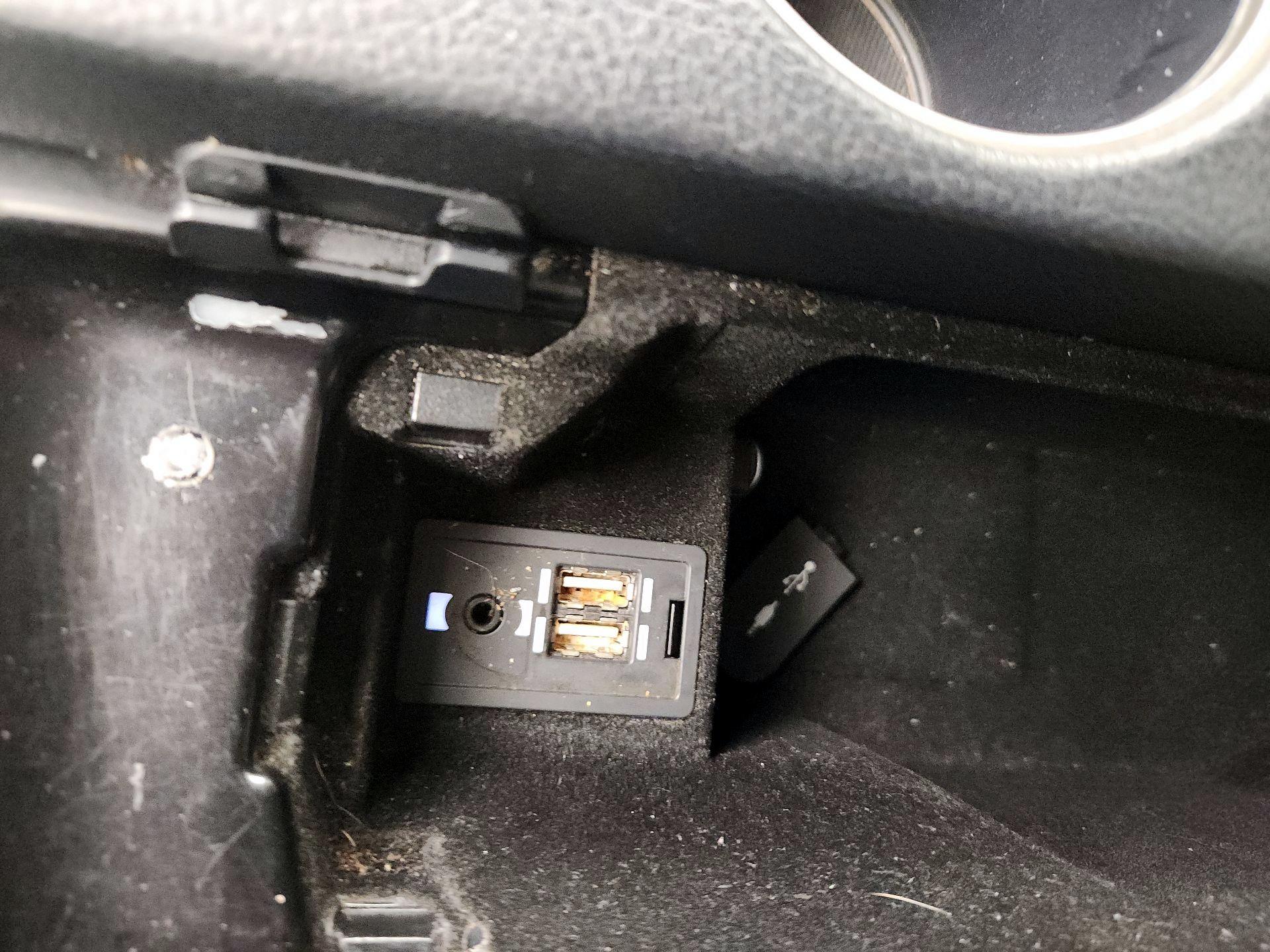 Thumbnail: 2014 Lexus IS - 19