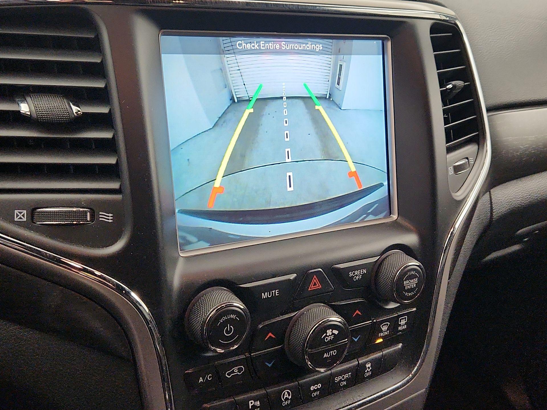 Thumbnail: 2018 Jeep Grand Cherokee - 15