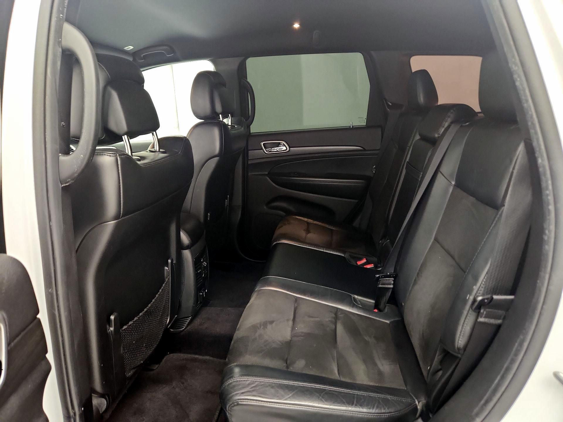 Thumbnail: 2018 Jeep Grand Cherokee - 20