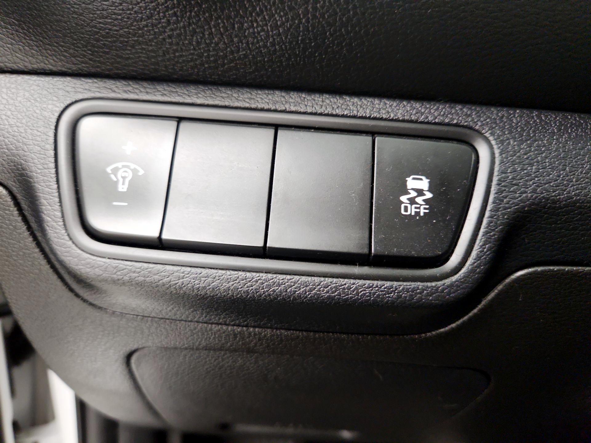 Thumbnail: 2023 Kia Forte - 13